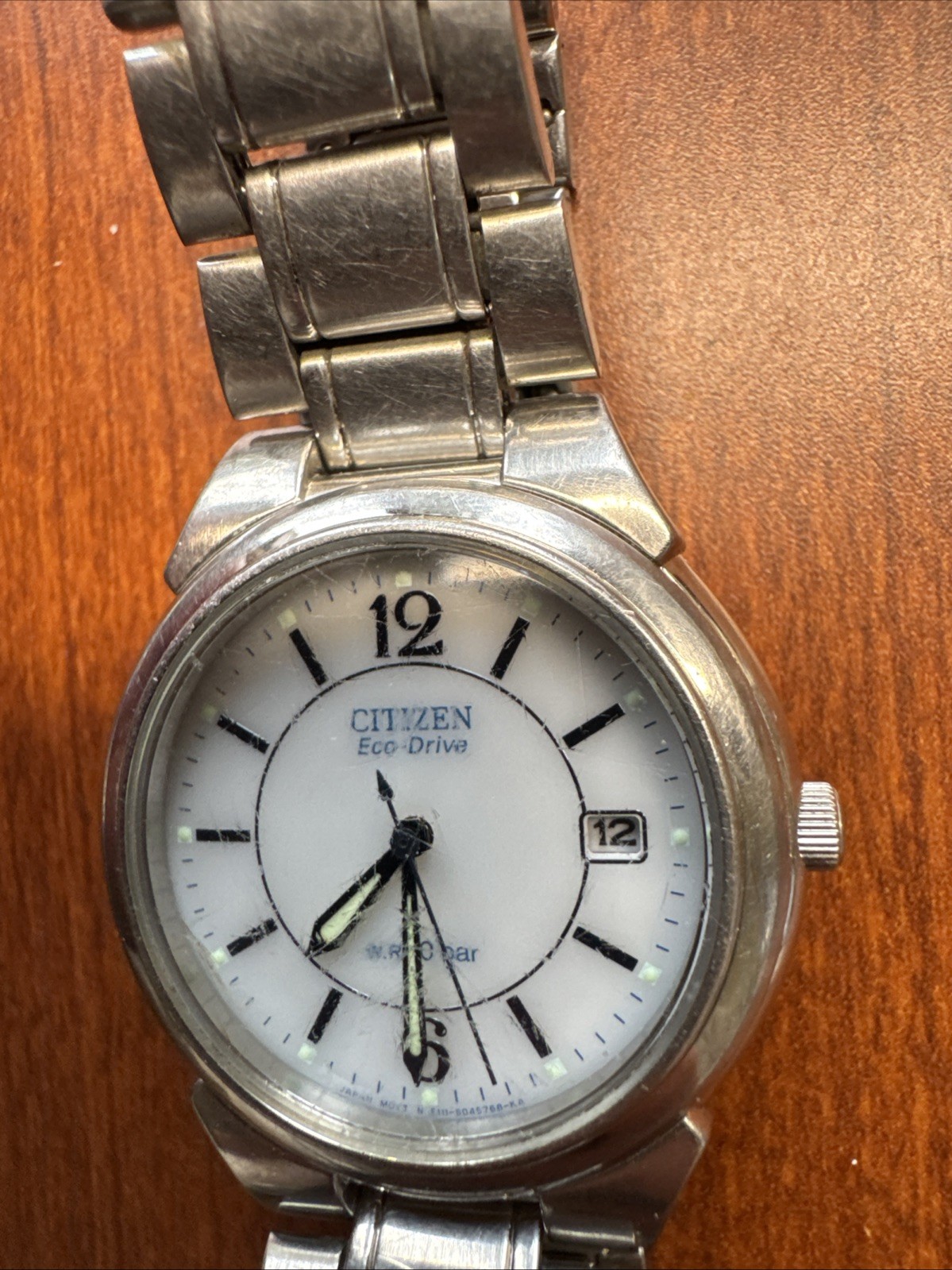 Citizen E111 S027161 Eco Drive Wristwatch White Dial Silver Quartz Analog WORKS