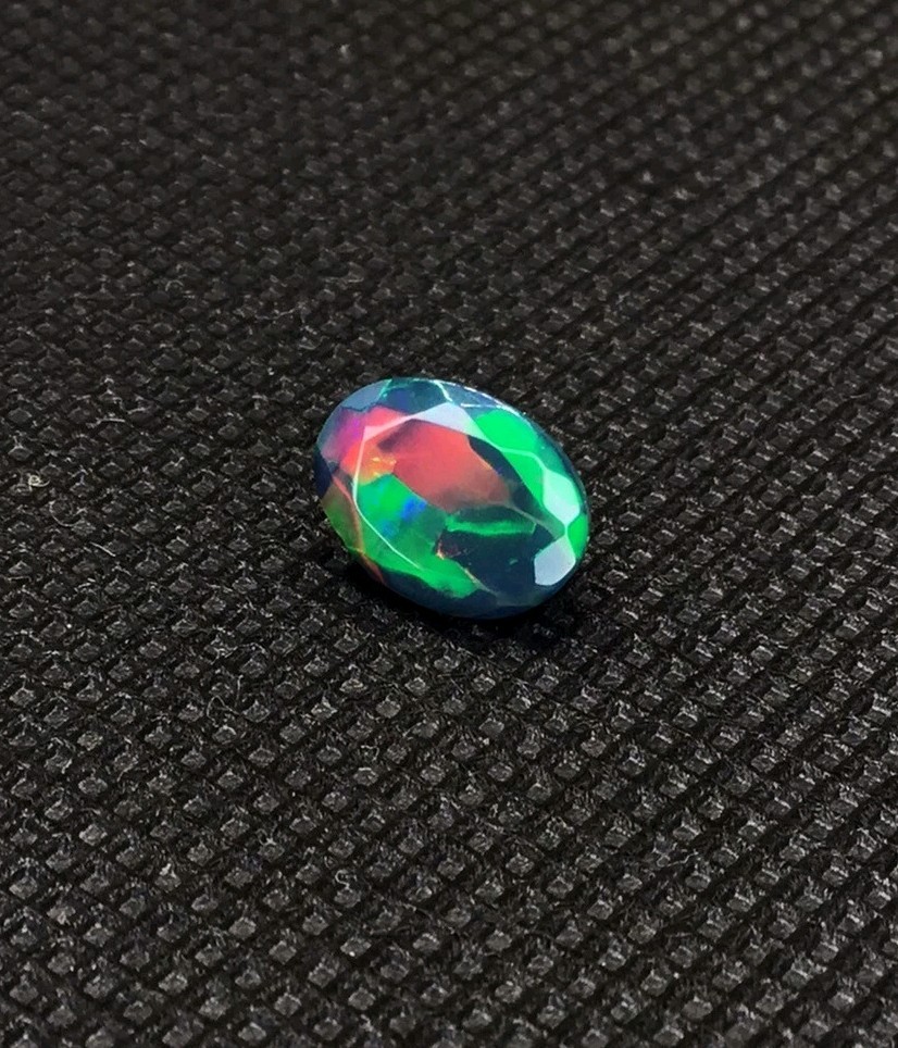 1.75ct Natural Black Opal Oval Cut – Bright Multicolour Fire Clean Stone 9.40mm✨