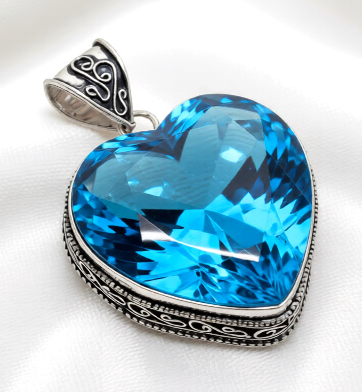 Swiss Blue Topaz Heart Gemstone Handmade 925 Sterling Silver Jewelry Pendant 2″