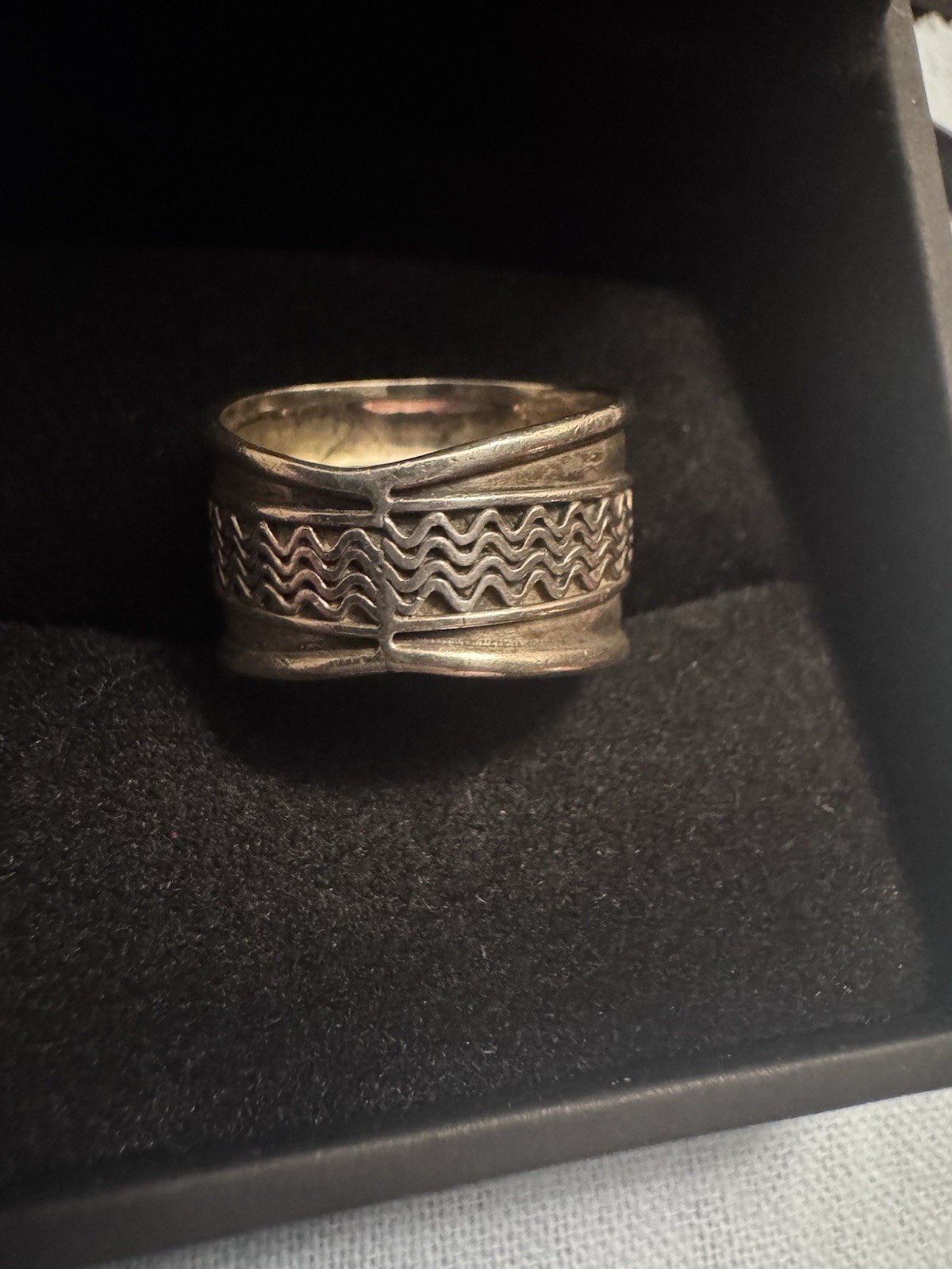 Vintage FAC 925 Sterling Silver Wide Band Ring Size 7 No Stone Zigzag Pattern