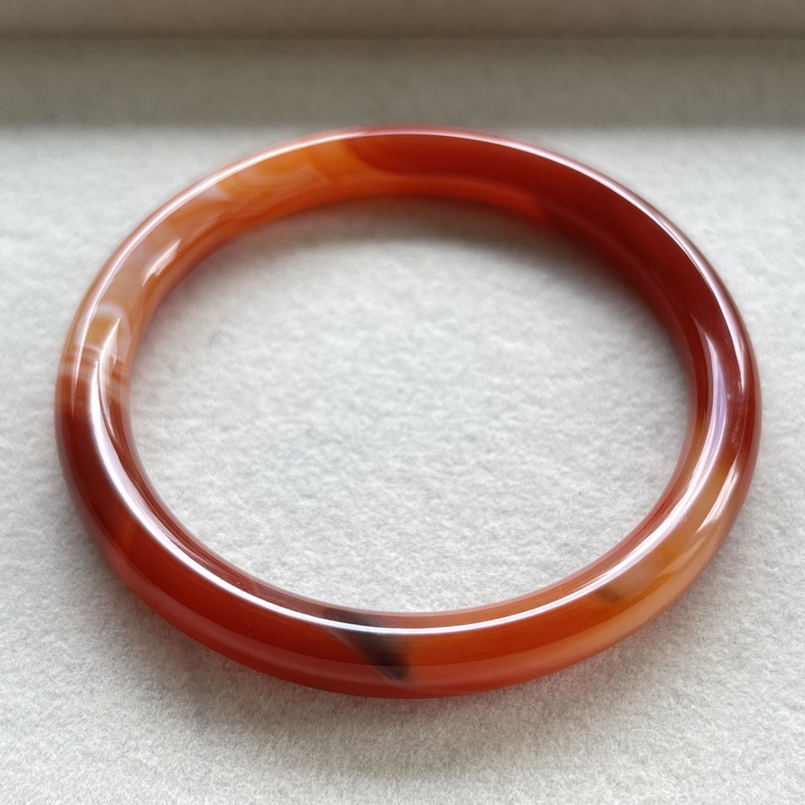 61mm Carnelian Agate Bangles Bracelets Red Lace Agate Banding