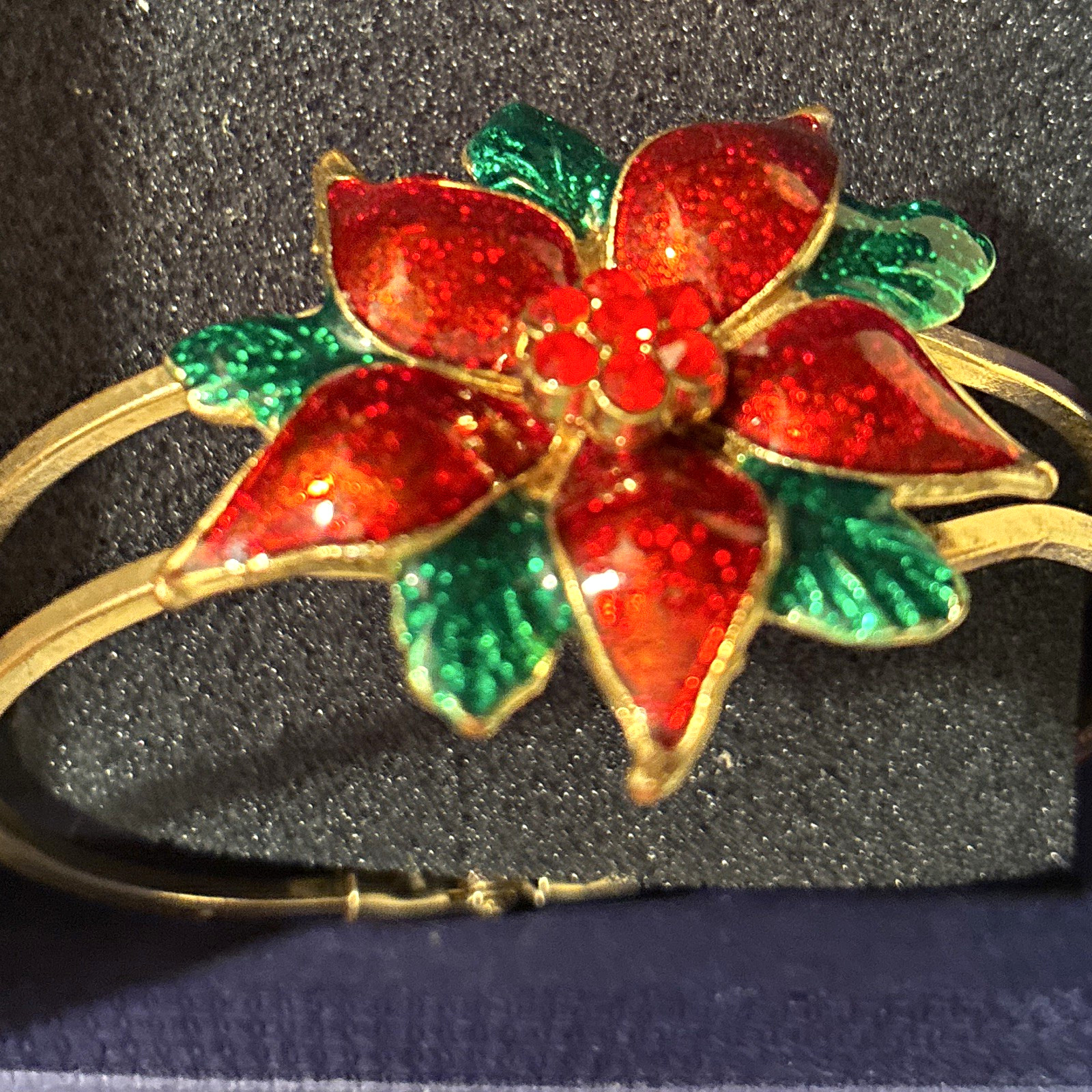 Gold Tone Enamel Bangle Bracelet Red & Green Flower Design, Flowers & Plants