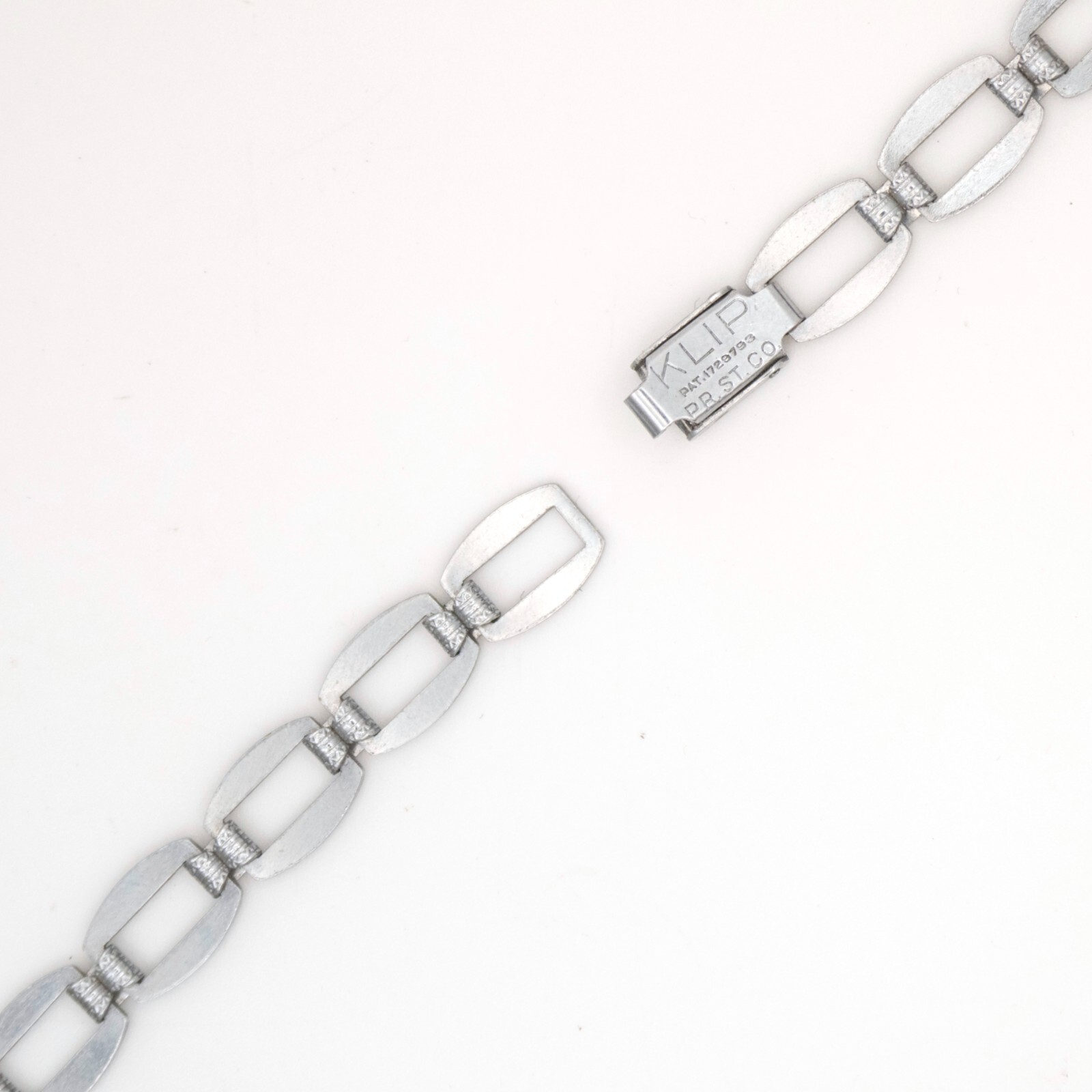 Vintage Klip 10.9 mm silvertone open-link wristwatch bracelet with jewelry clasp