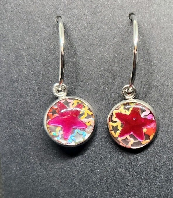 Handmade Resin Stainless Steel C-Hoop Earrings – 12mm – Hot Pink Stars