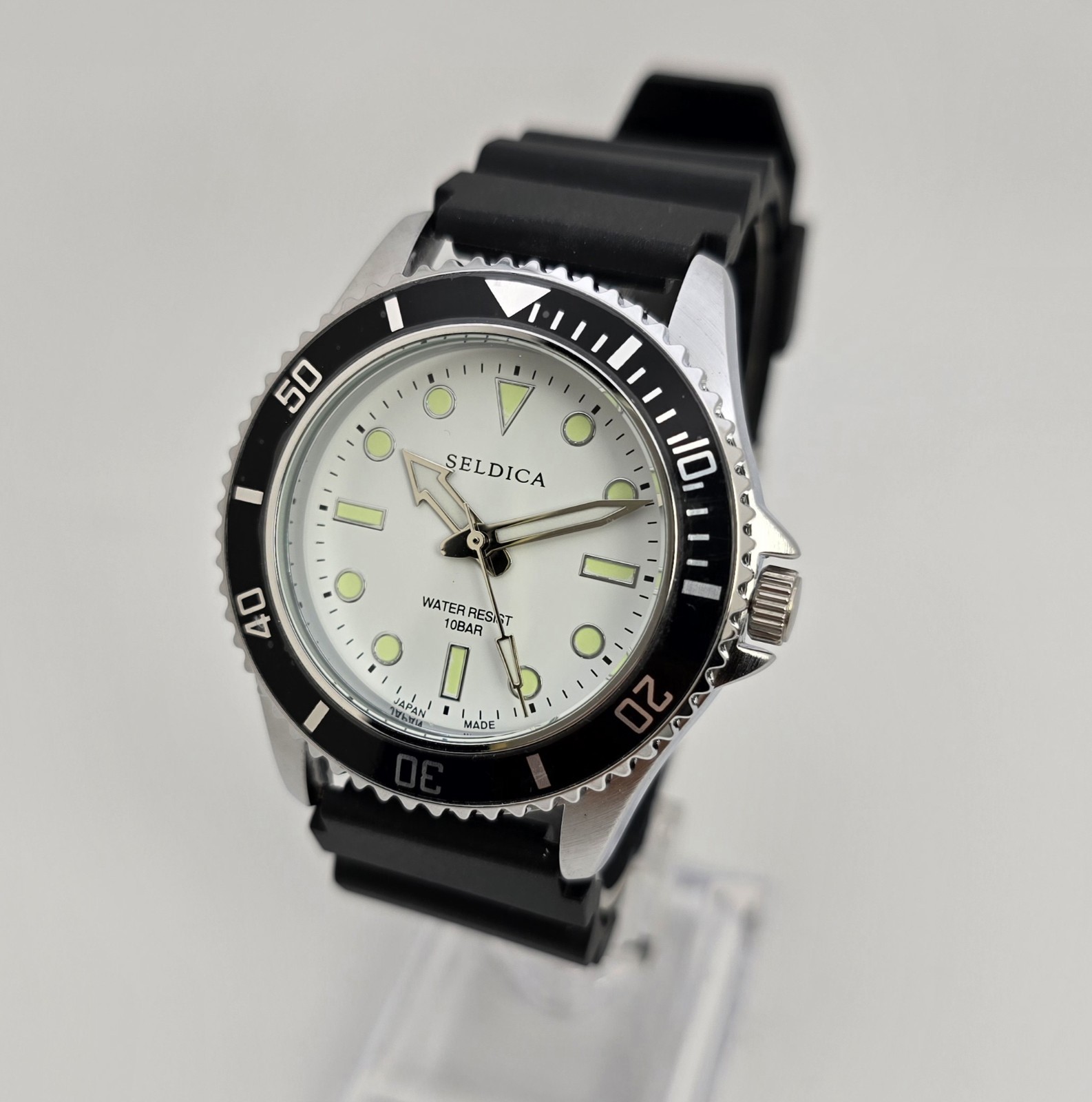 Crepha Seldica Diver StyleJapan Made 100M Water Resistant Watch Luminous