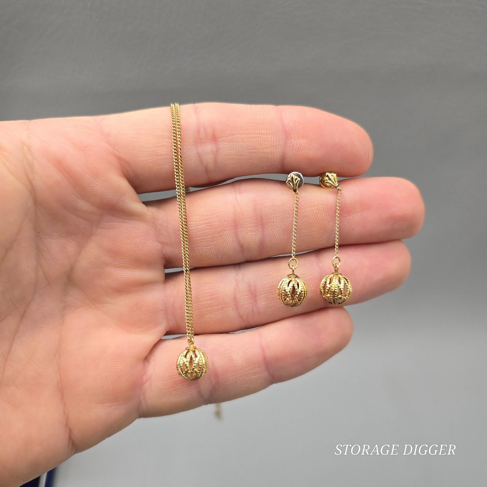 Vintage A&Z 12k Gold Plated 18″ Long Necklace Pendant & Earrings Set in Box