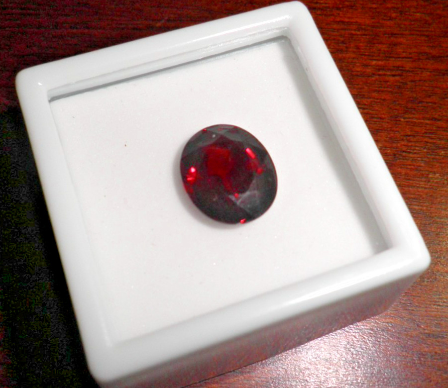 HUGE Spessertite GARNET Oval Red Garnet 13x11mm 8.0ct *sealed* G6658
