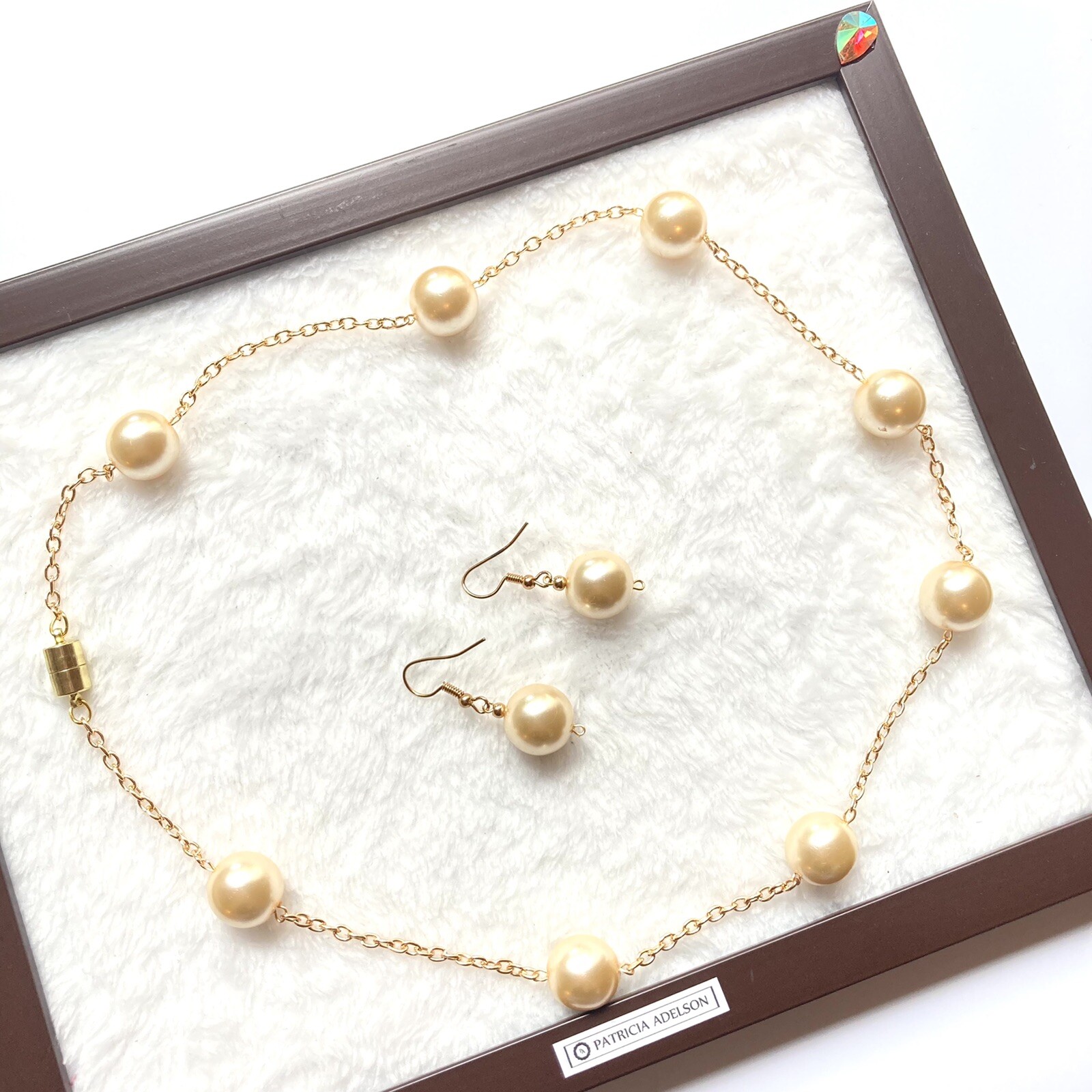 Pearls Necklace and Earrings Style – High Quality – Excellent