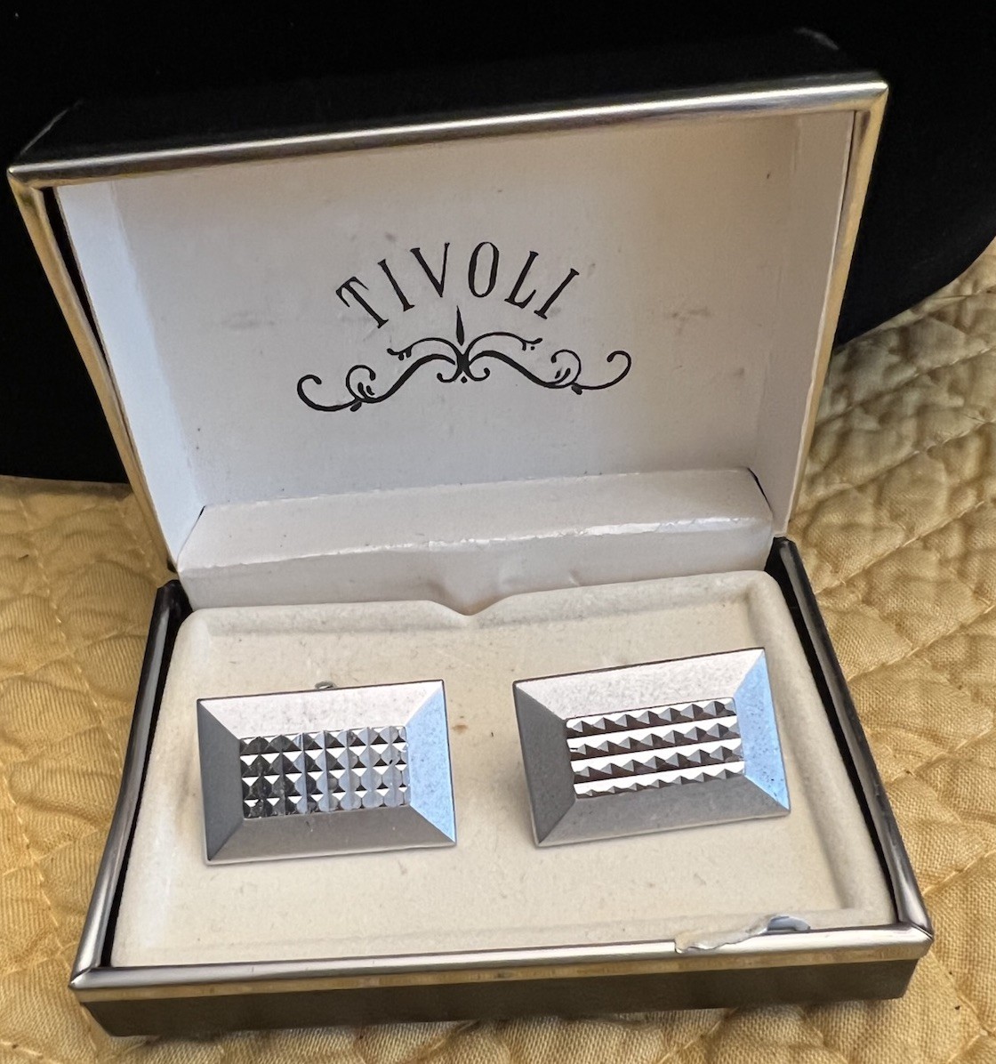 Swank Silver Cufflinks In Tivoli Box