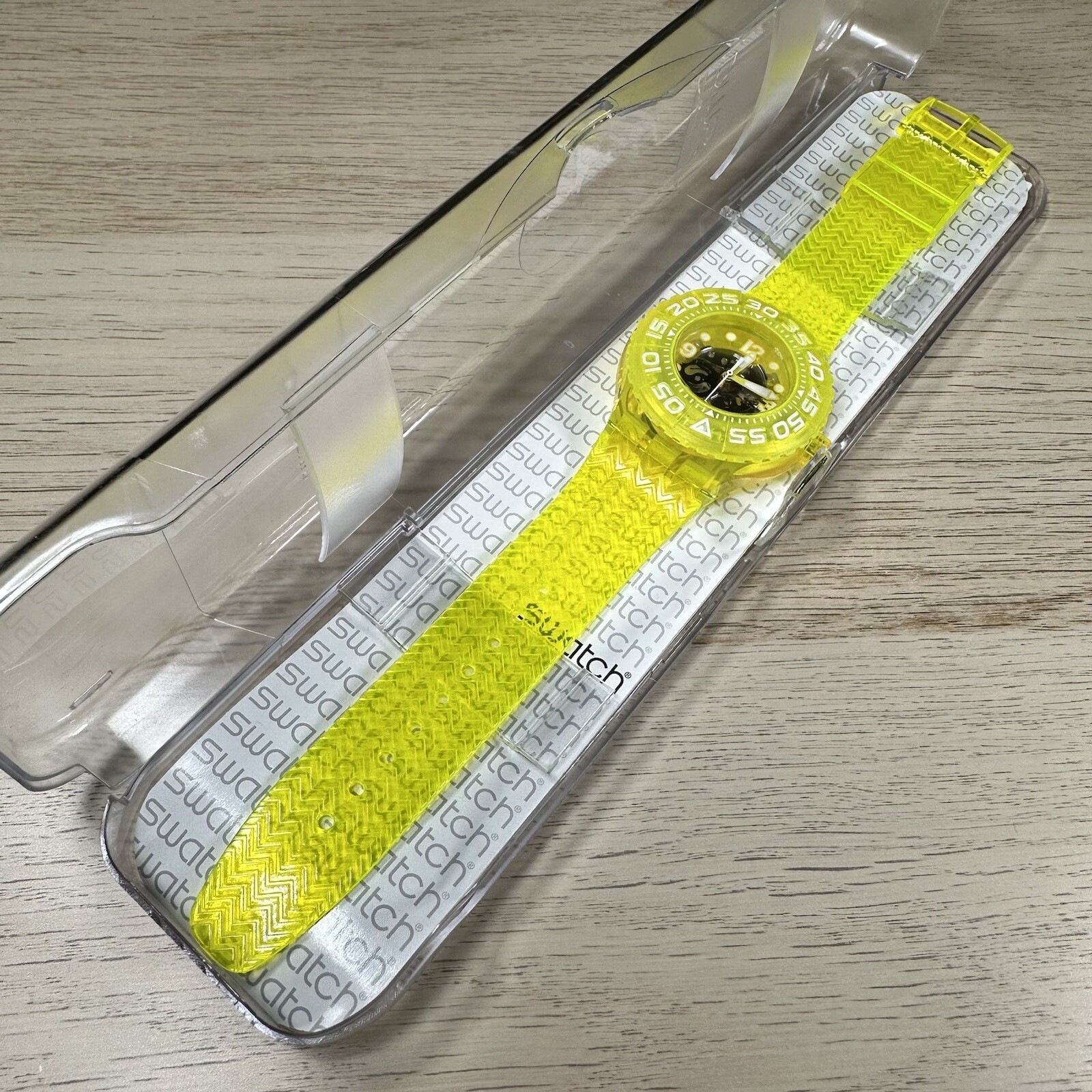 NEW✅ Swatch Yellow Lemon Profond Skeleton Dial Translucent Lemon Yellow Watch
