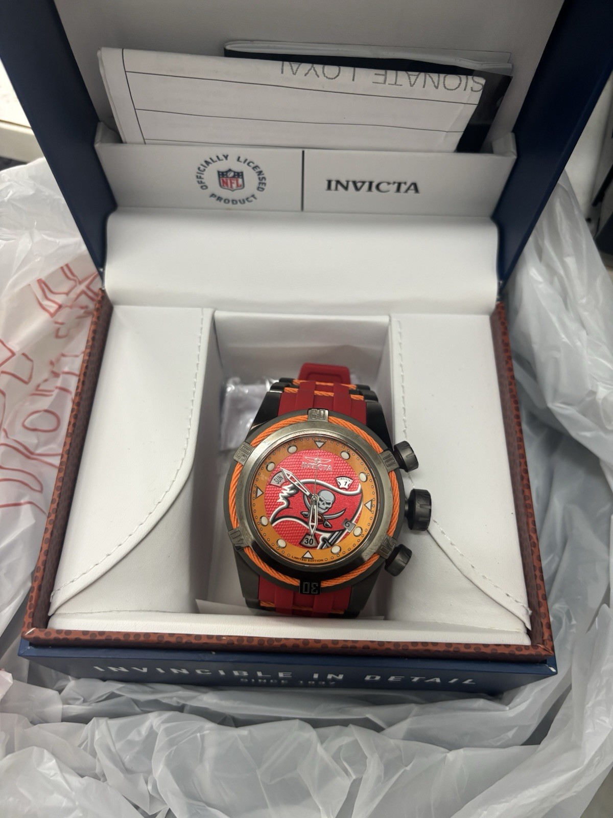 Invicta Chronograph NFL – Tampa Bay Buccaneers 41440 Men’s Watch PLEASE READ