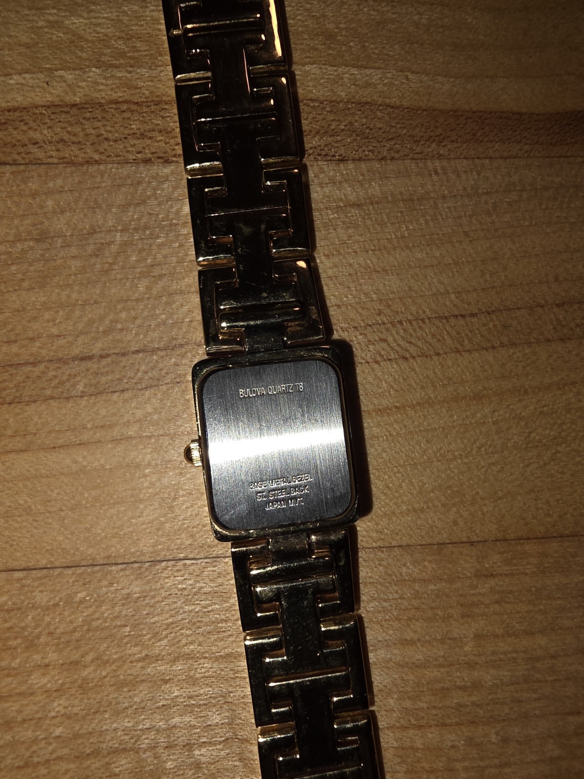 Ladies Bulova Japanese Quartz Watch T8 2 Hand Movement Tank