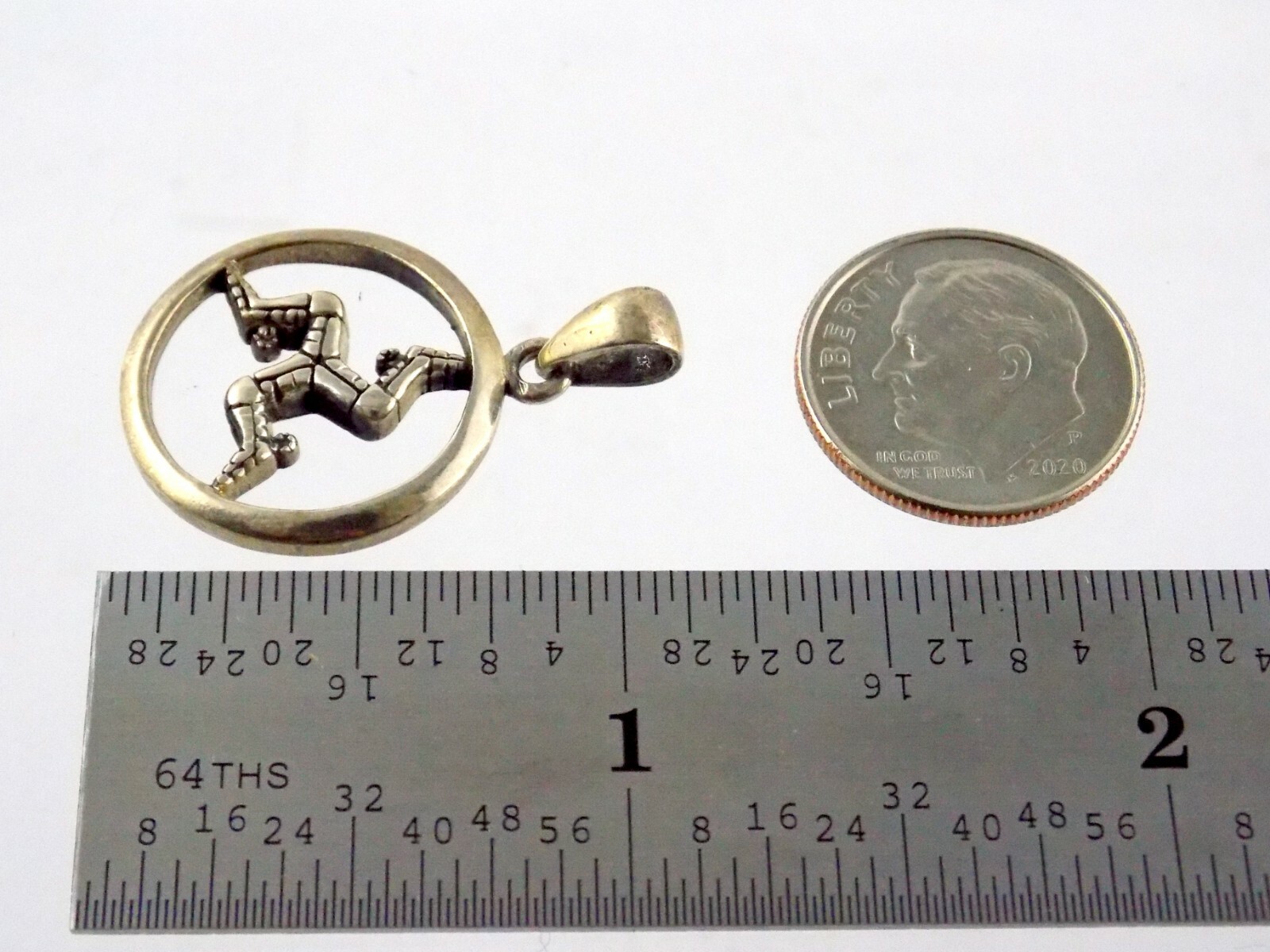 SG Sterling Silver Triple Leg Running Pendant Symbol 3.2 Grams 925