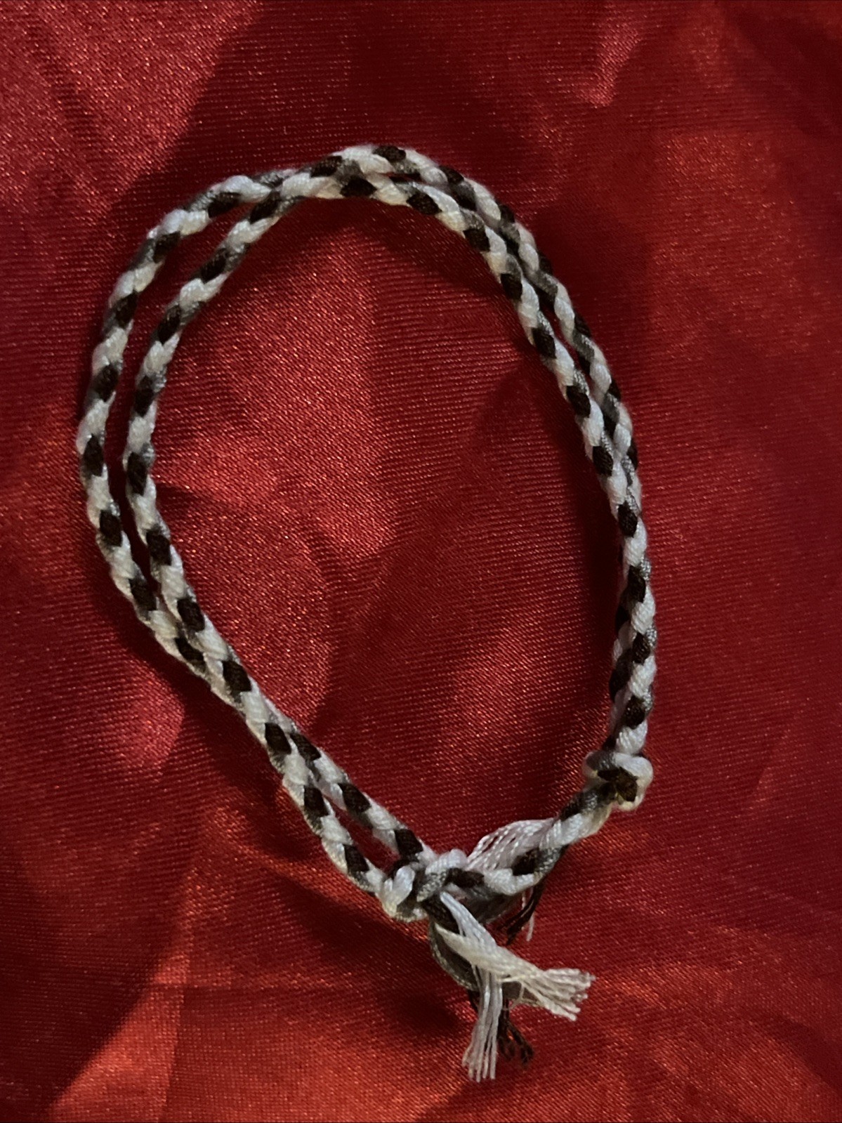 NEW BOHO BRAID THREAD FRIENDSHIP BRACELET ADJUSTABLE KNOT WHITE BROWN GRAY NIP
