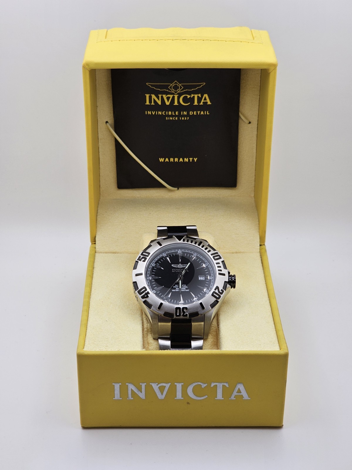 Neo-Vintage Invicta “OCEAN GHOST” Men Automatic Date Watch Black Dial Twotone