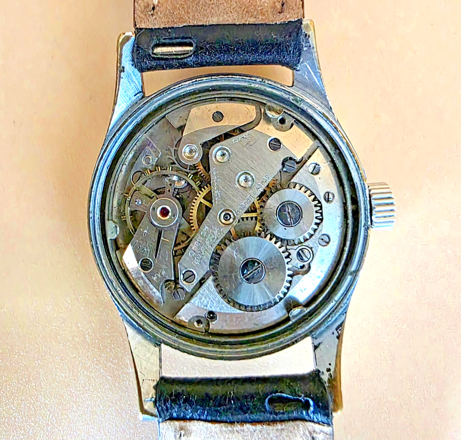 VTG Rare WADSWORTH 3072 Manual Wind Swiss Watch 31mm Serviced Men’s