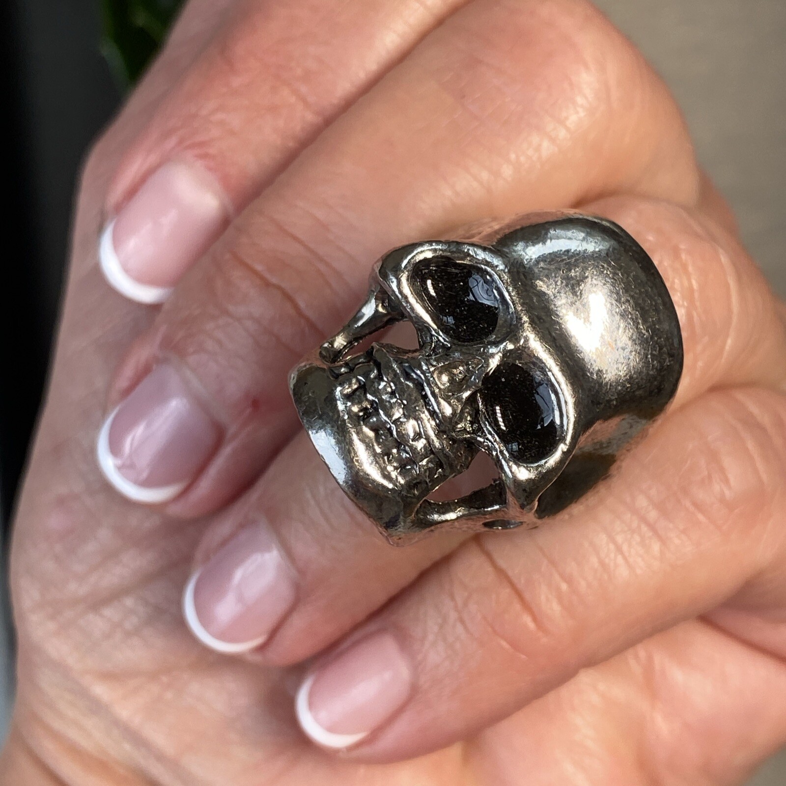 Vintage Mens Skull Ring Estate Jewelry Pre-Owned Size 11 Macabre