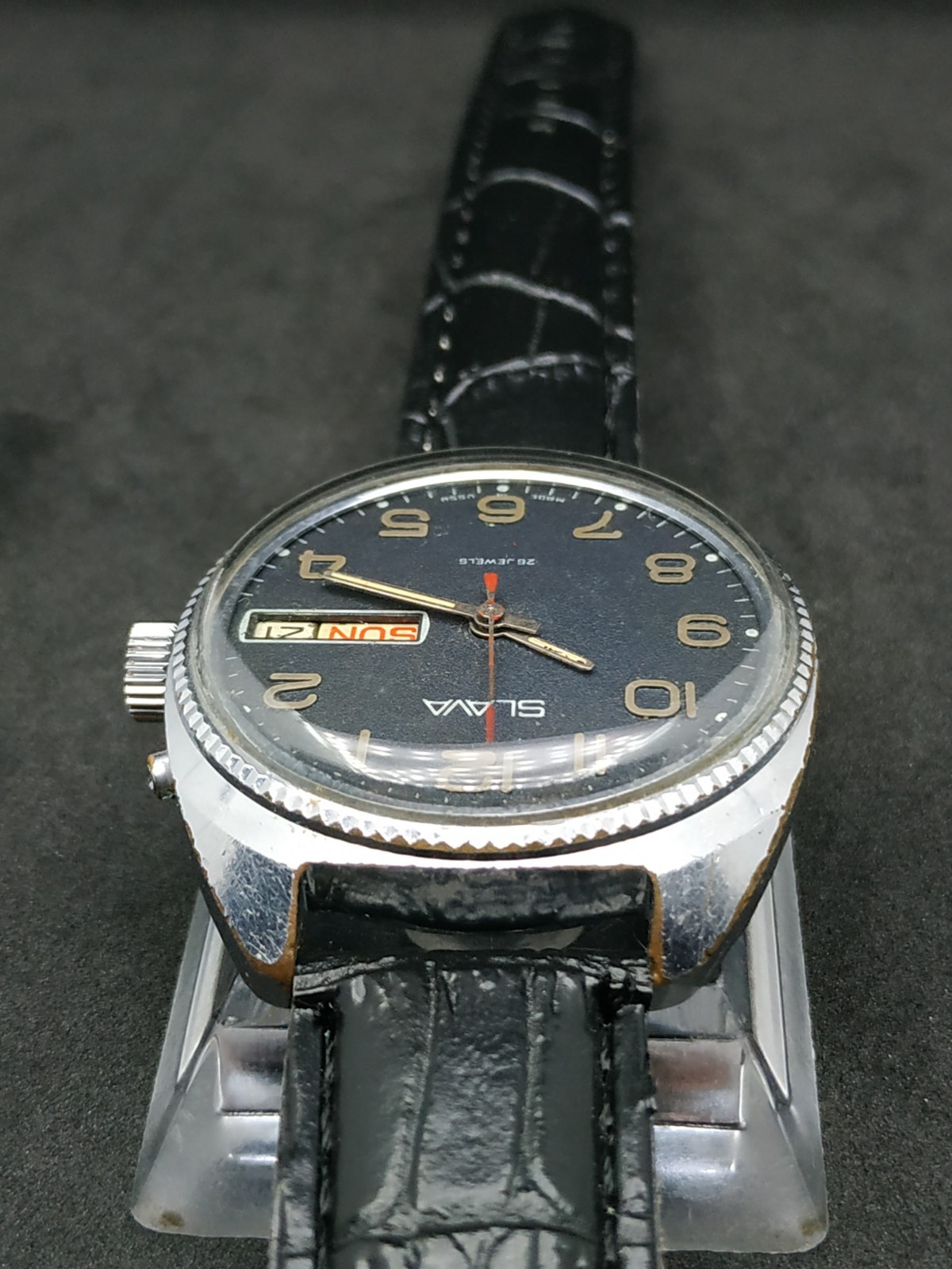 Classic Men’s Vintage Watch SLAVA USSR Mechanical SERVICED Retro Soviet day/date