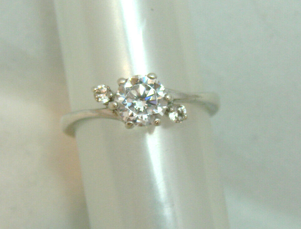 Solitaire 1.35 ct 925 sterling silver size 52 brilliant cut zircon s.Oliver