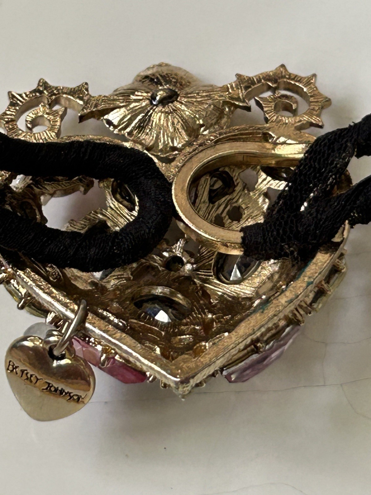 Betsey Johnson Heart Stretch Bracelet Pastel Rhinestone Gold Tone Romantic
