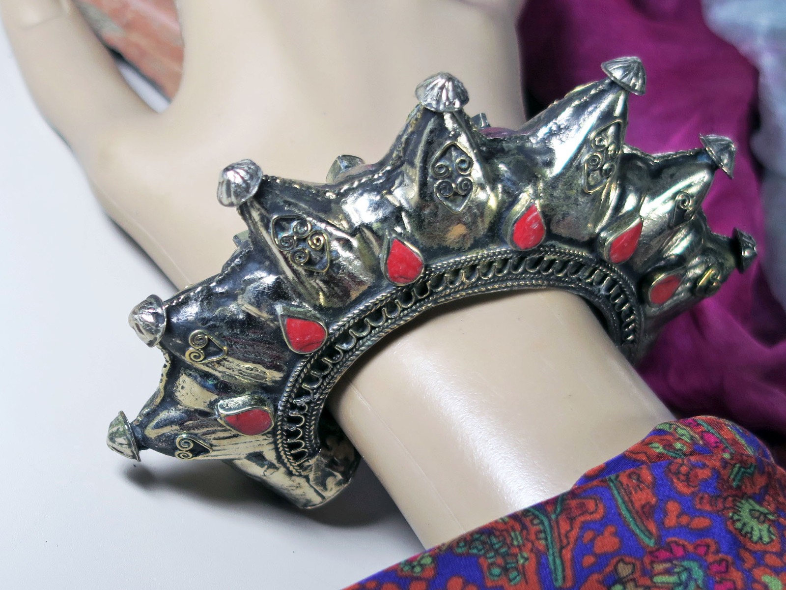 ONE (1) Spike Bracelet – Large Ornate Afghan Cuff – VERY SMALL WRIST #4871
