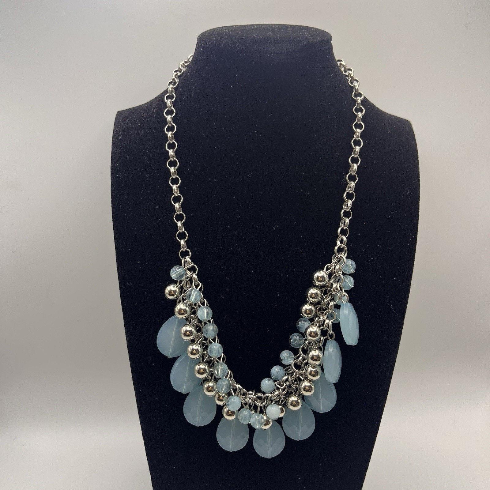 Women’s Fashion Silver Beads & Tropicana Blue Eye Droped Necklace with Lobster