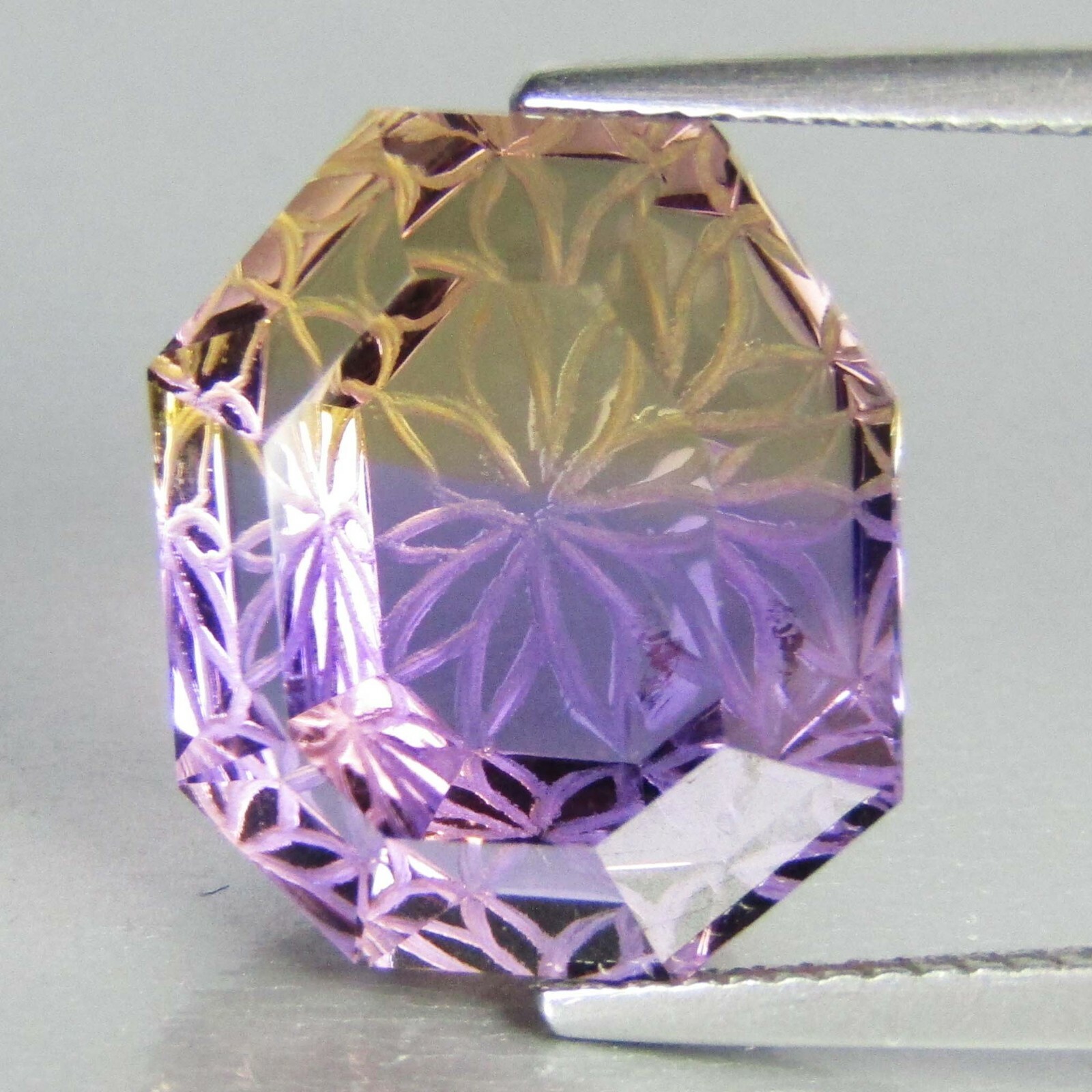 13.45Cts Stunning Natural Ametrine 15.3×13.3x9mm Fancy Carving Gemstone Ref-VDO