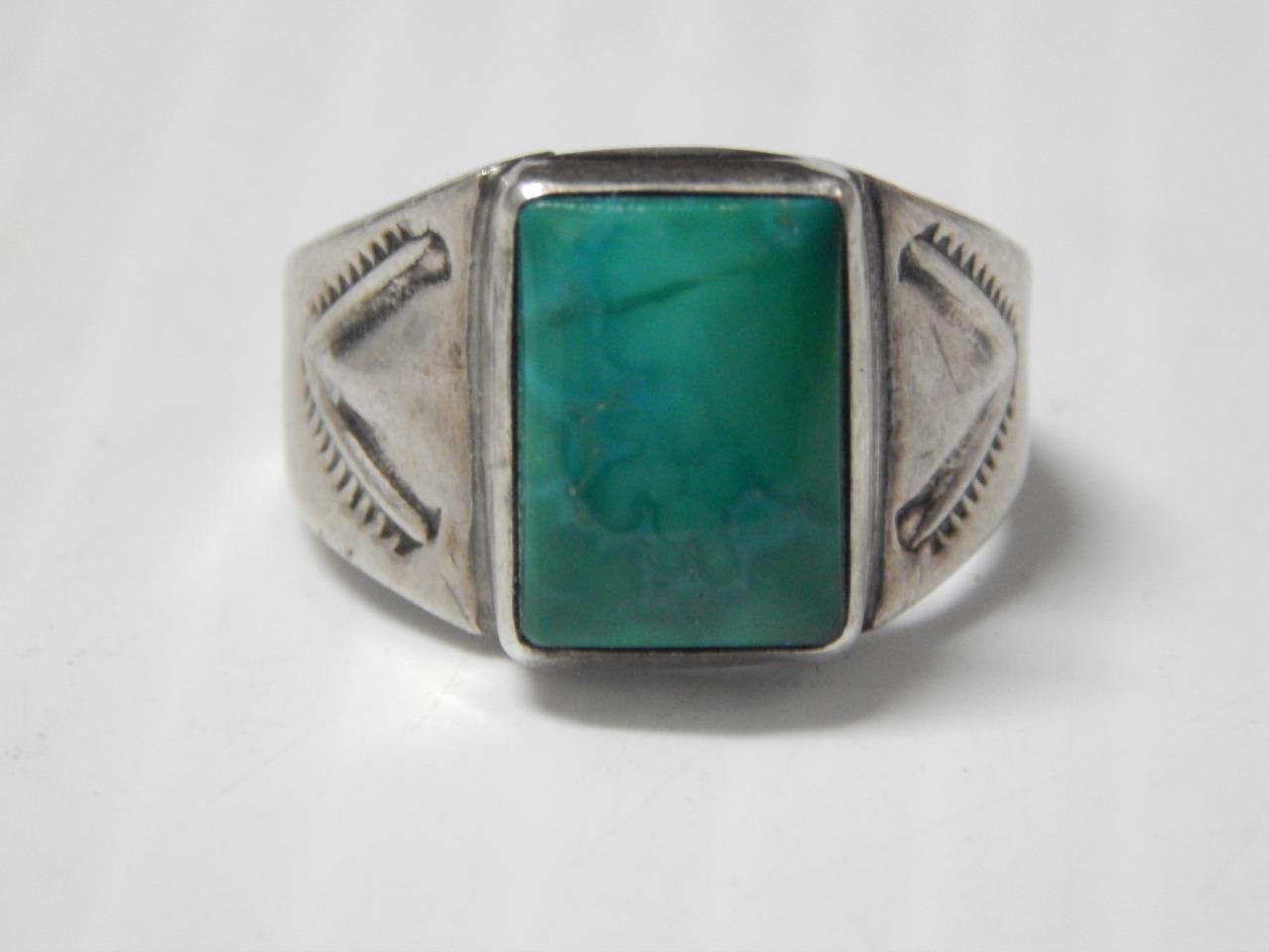 VINTAGE OLD PAWN NAVAJO INDIAN STERLING SILVER TURQUOISE RING SZ: 8 +/-