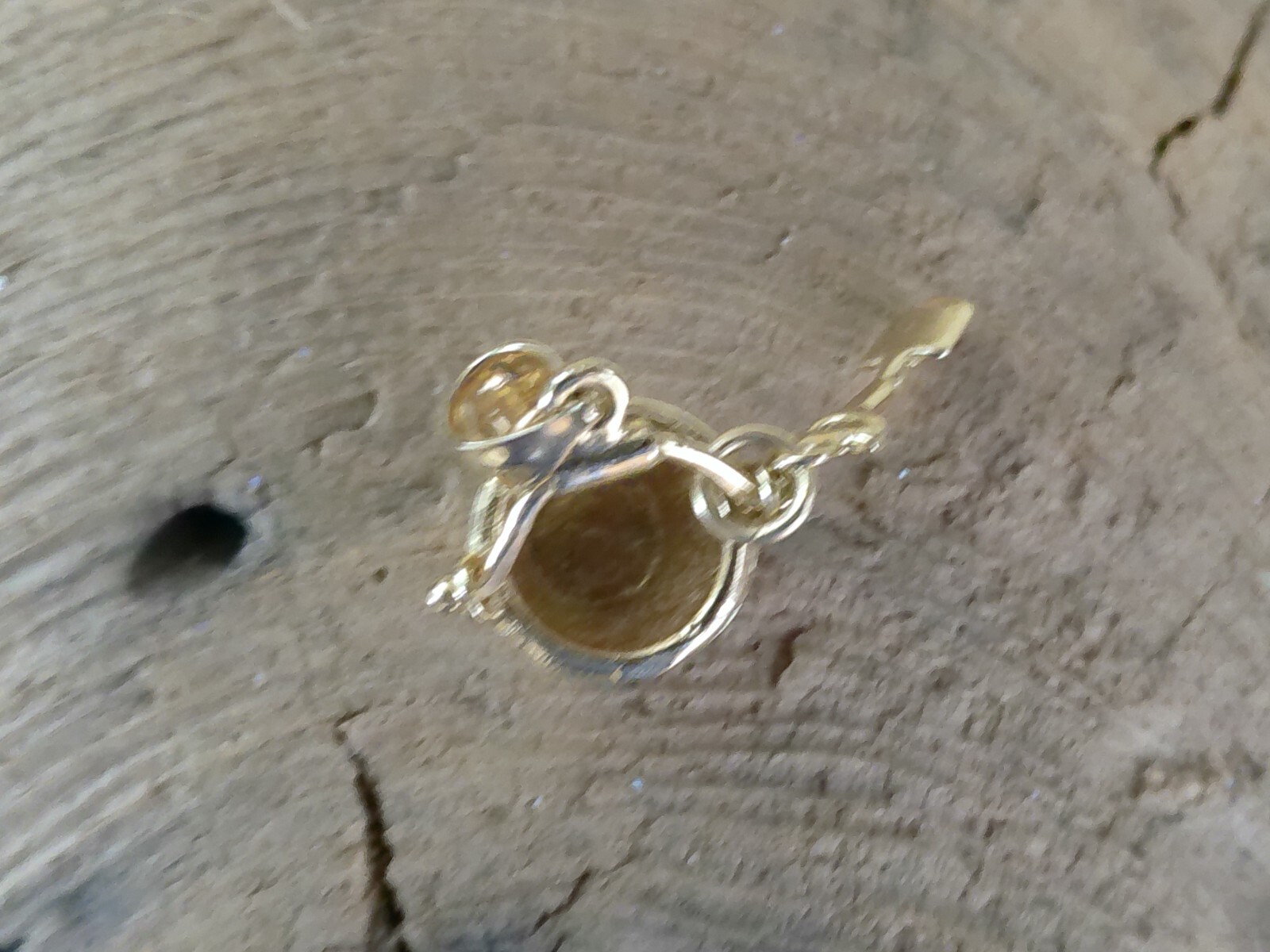 marked 14K GOLD CHARM CAPE COD PAIL & SHOVEL SAILBOAT ON BACK SIDE 2.4 GRAMS