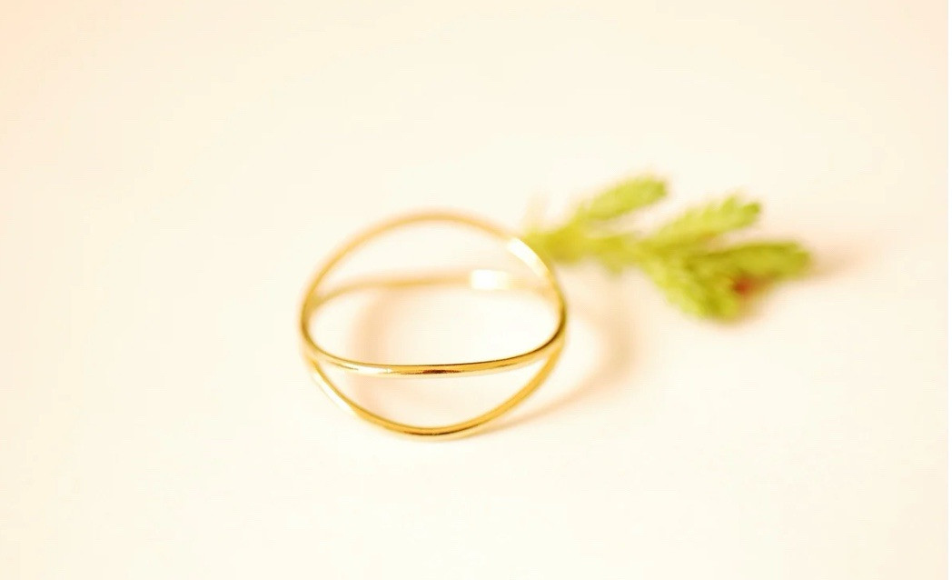 14K Gold Wave Ring. SZ: 6, 7, 8