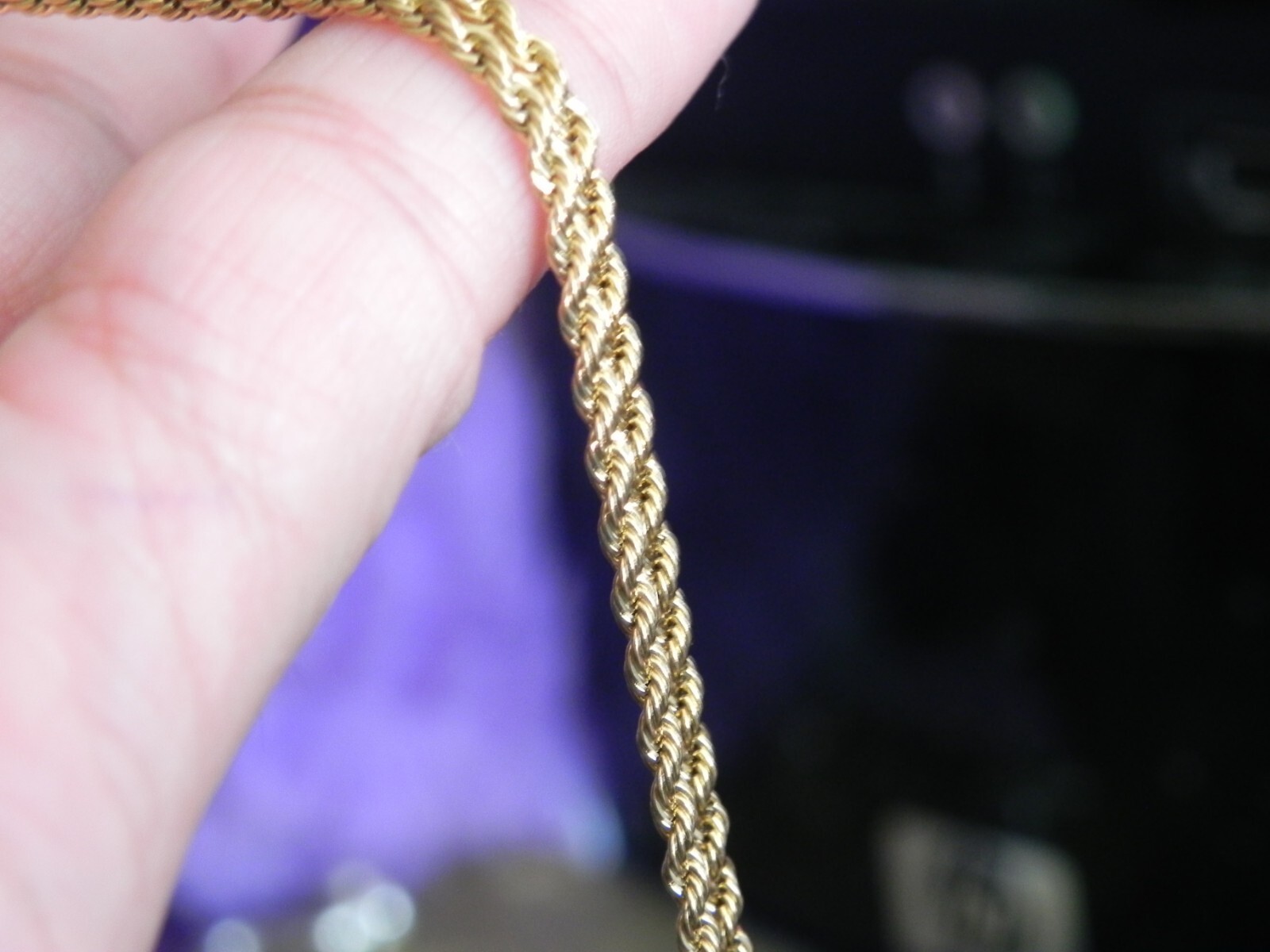 gold chain for all ages. it’s not heave at all. it’s very fine piecs if jewelry.