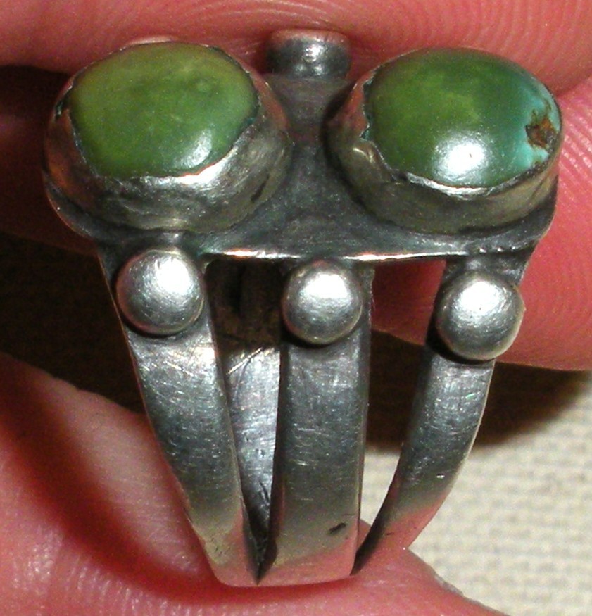 ANTIQUE EARLY NAVAJO TURQUOISE & SILVER RING SIZE 7 1/4 GREAT WEAR! vafo