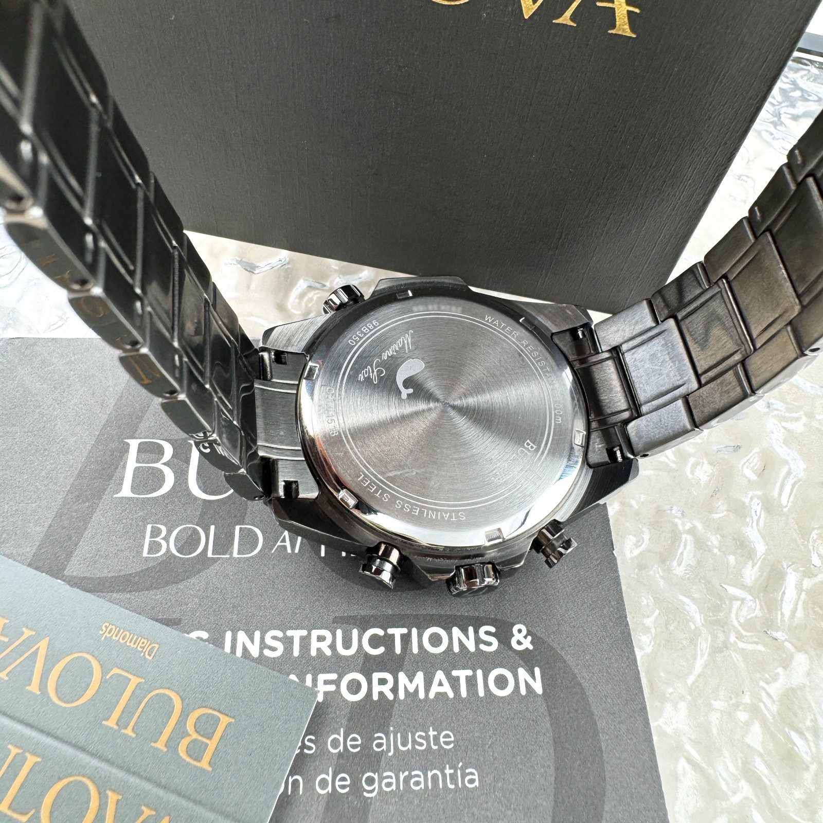 Bulova Marin Star Quartz stainless steel Red Dial Men’s watch 98B350 43mm