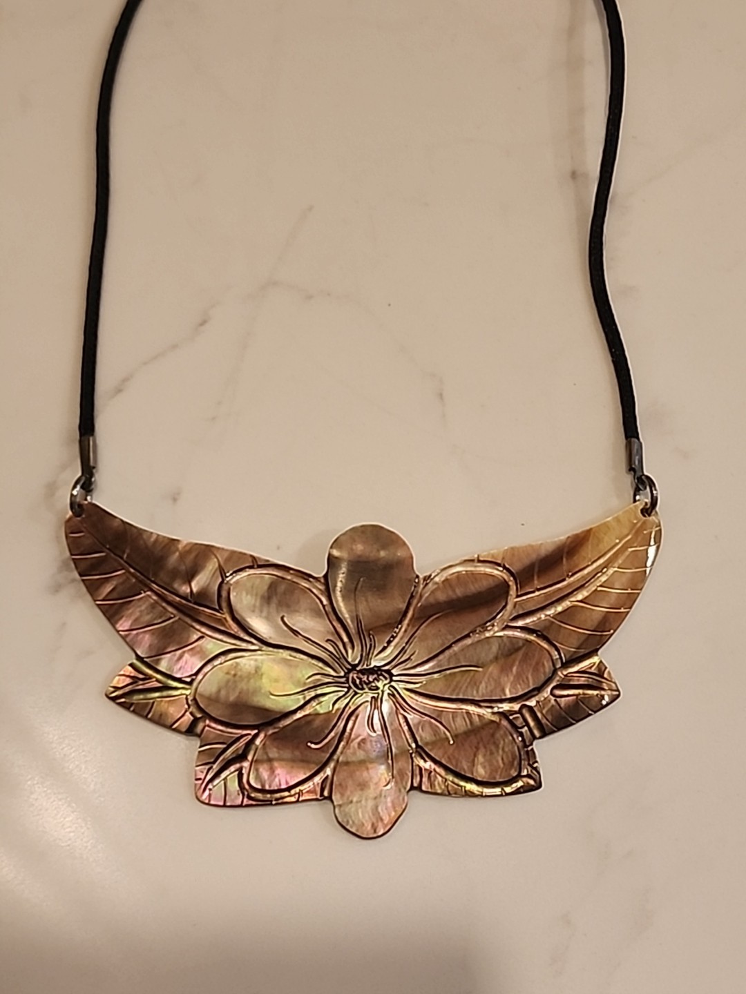 Handmade Natural Shell Floral Choker Necklace Adjustable Beach Statement
