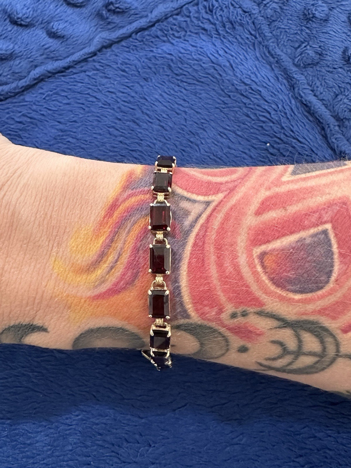 14k Yellow Gold Red Garnet Tennis Bracelet, 7in Long, 9g