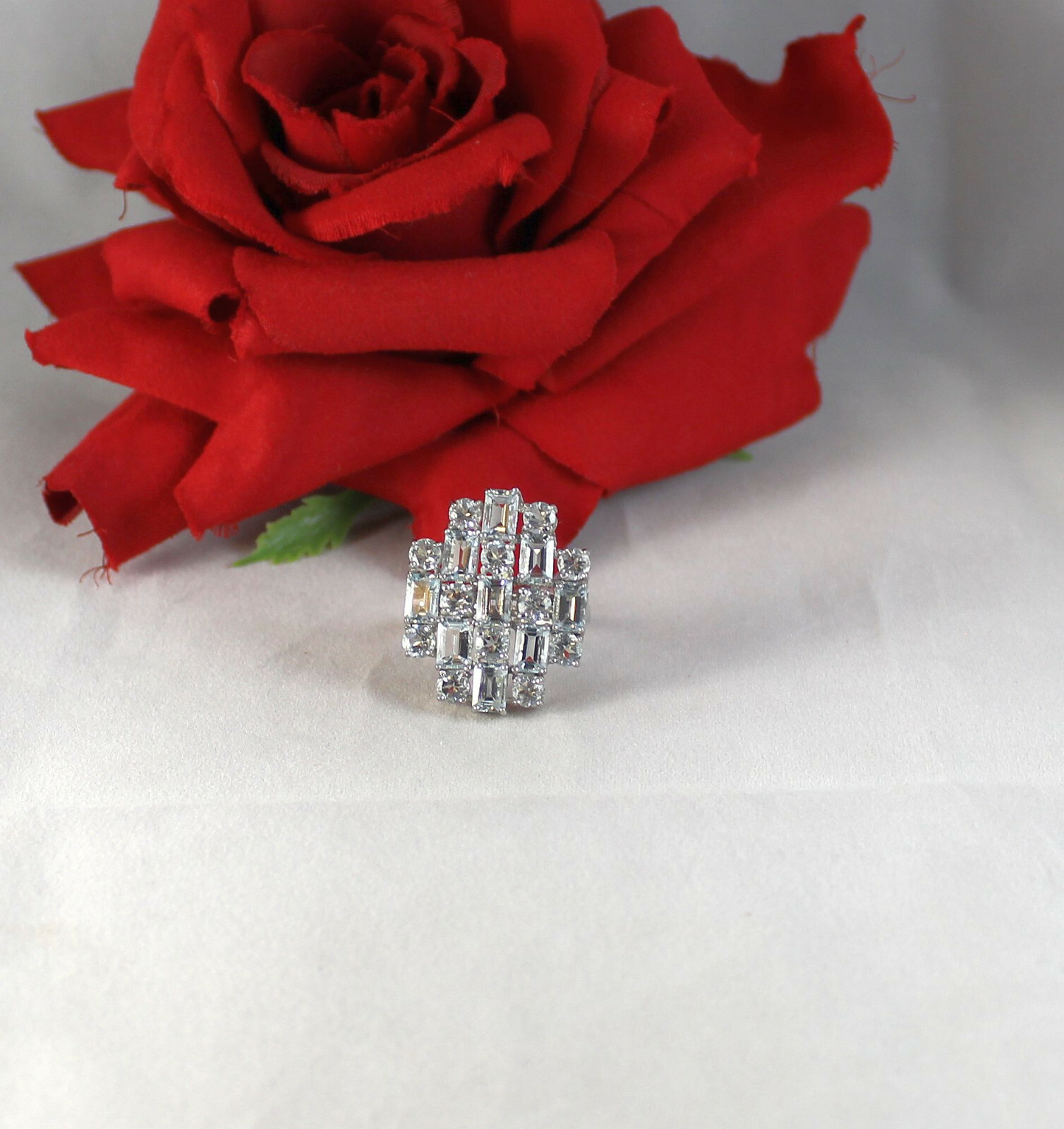 Sterling Silver Sparkling Baby Blue Quartz 7.89g Cocktail Ring Size 9 CAT RESCUE