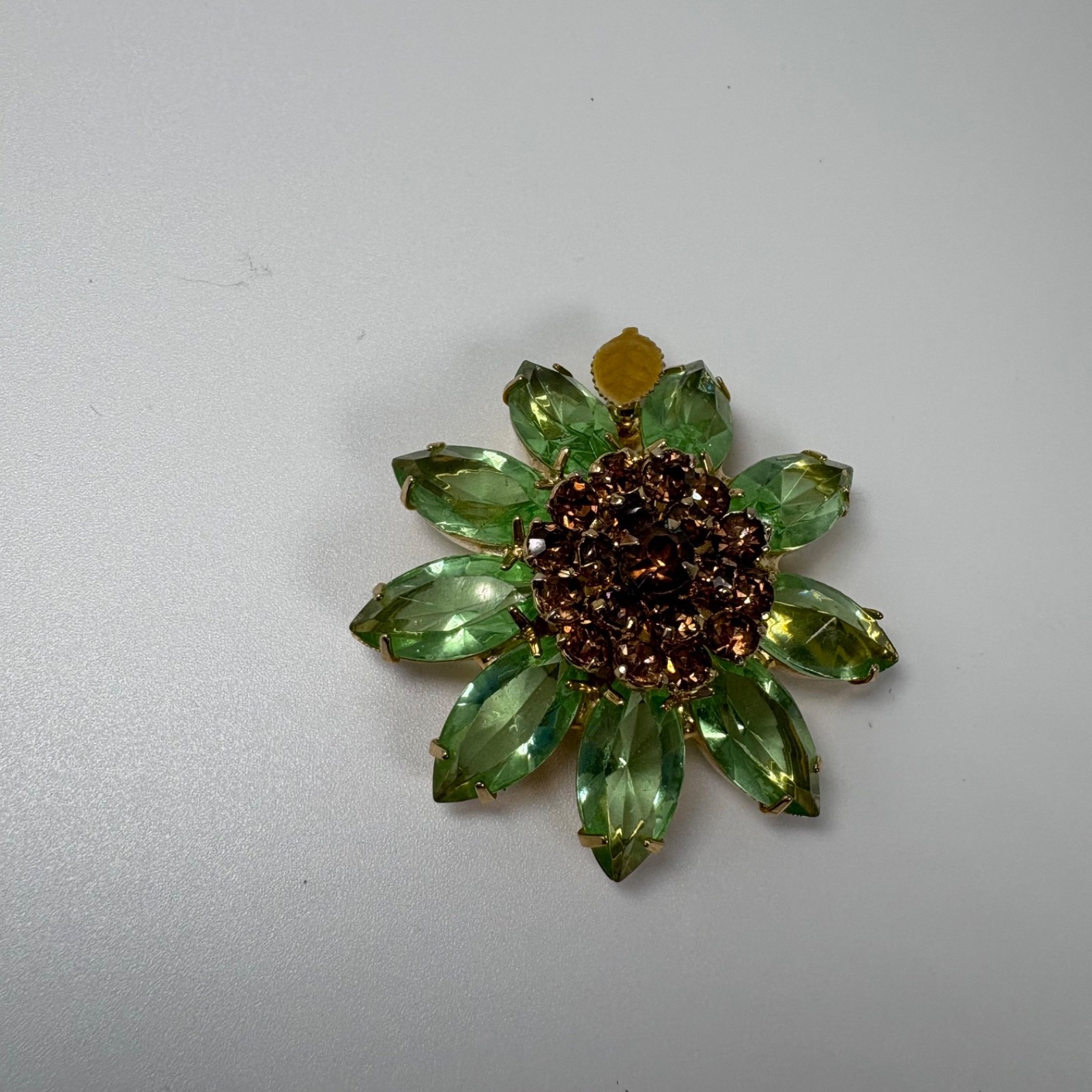 Vtg Rare D&E Julianna Gold Plated Green Rhinestone Enamel Flower Pendant Leaf
