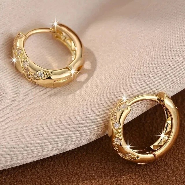 Stunning Hoop Earring 14K Yellow Gold Plated In 2Ct Round Cut Simulated Diamond