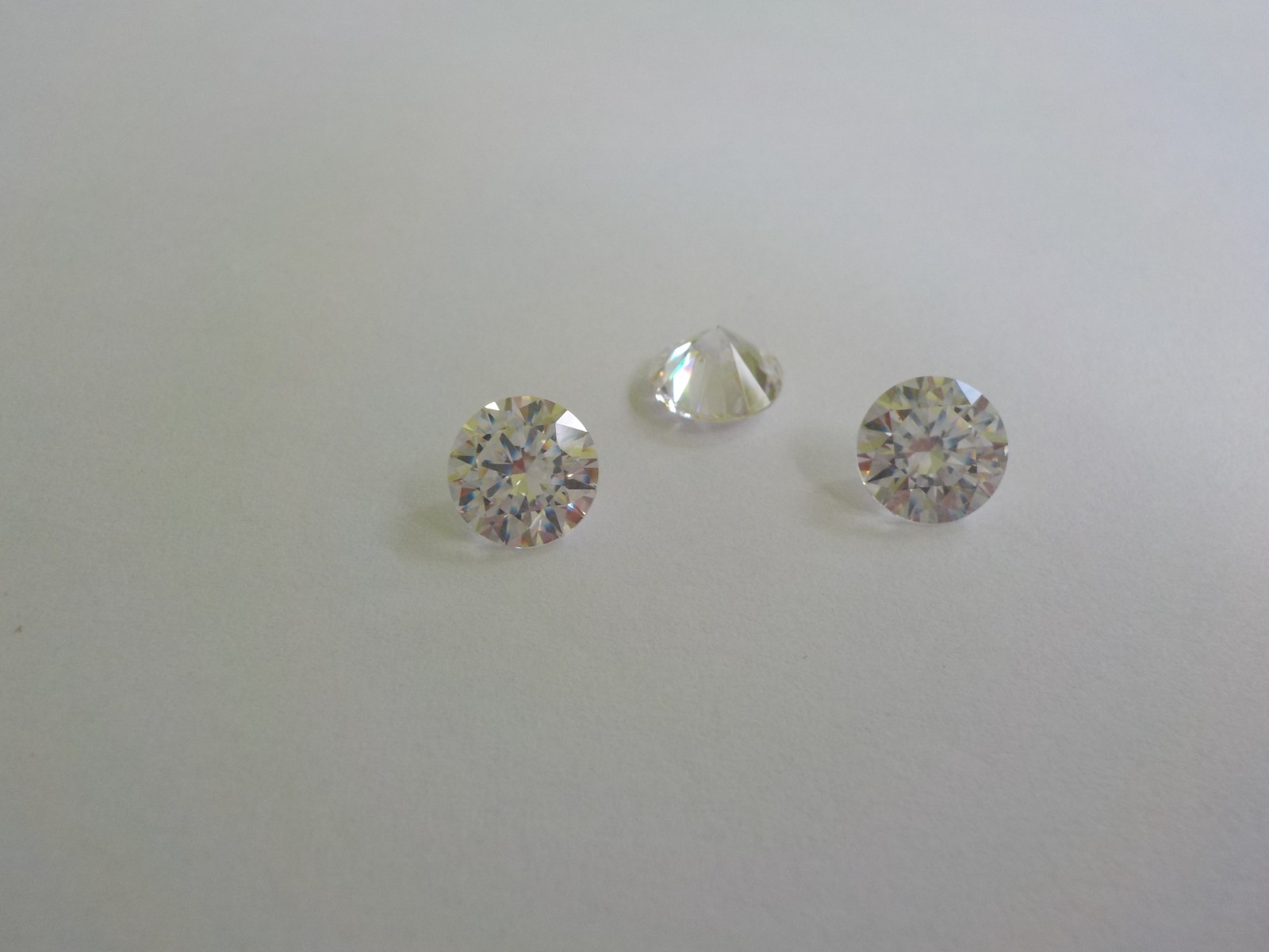 Swarovski Cubic Zirconia Pure Brilliance Round 7.50 mm Austria Clear Same 1 Box
