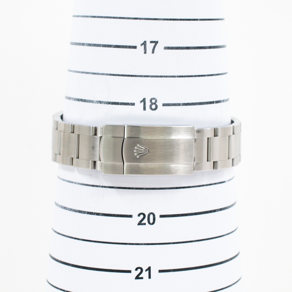 Rolex Oyster Perpetual 41 124300 Green Dial Stainless Steel Box & Papers Mint