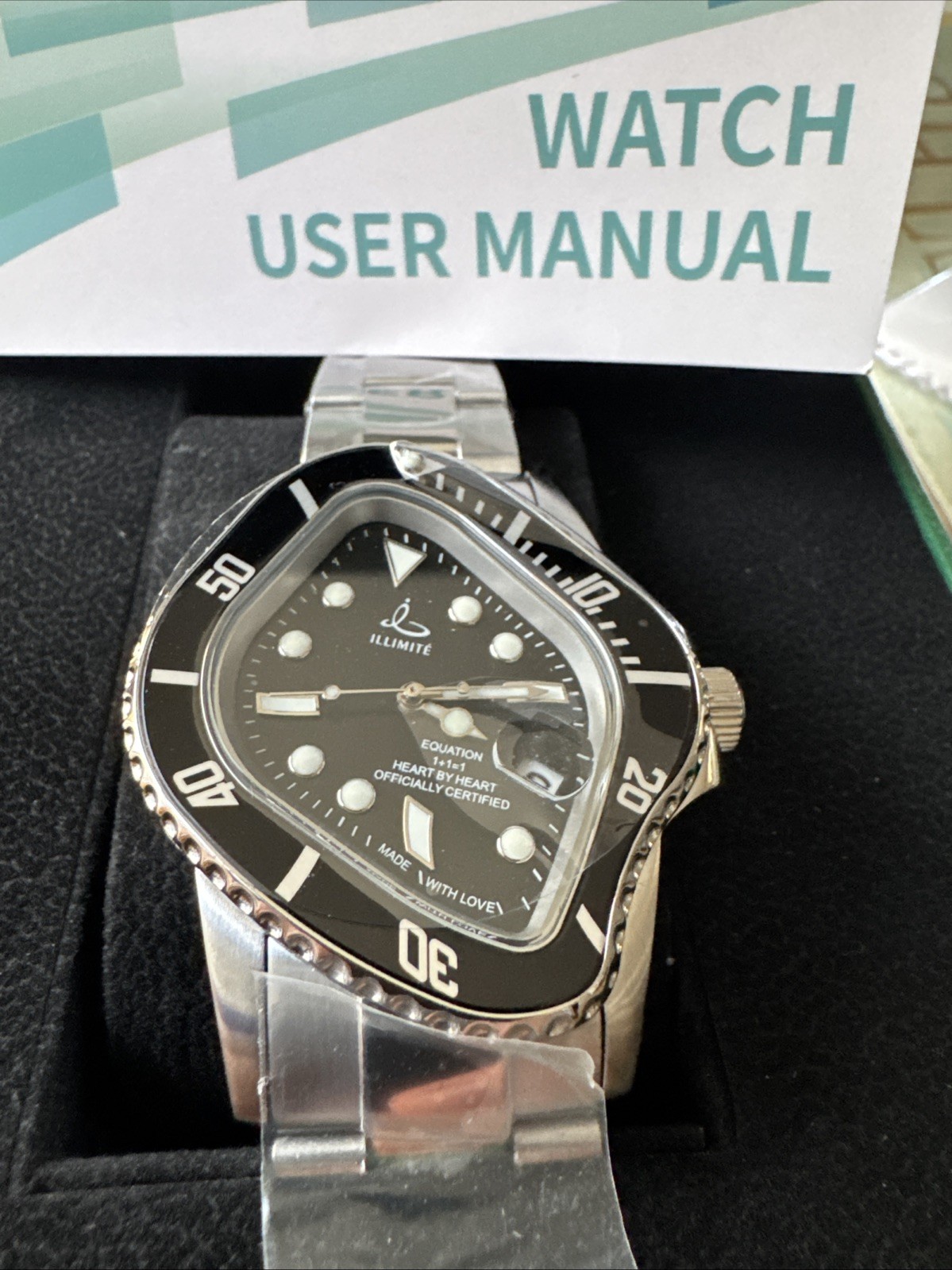 Illimite Black Bezel/ Black Dial/Silver Strap Triangle Dial Classy Watch