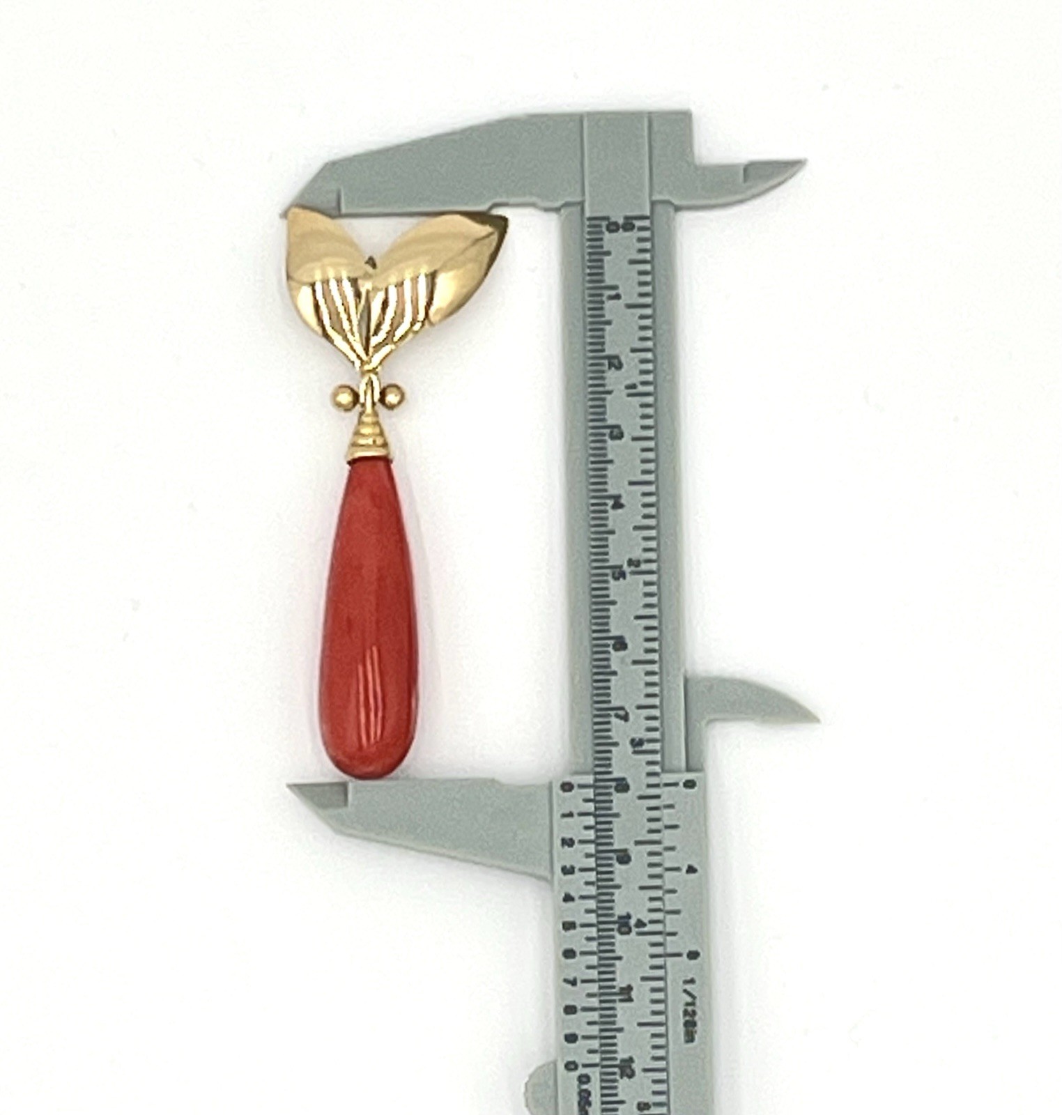 18Kt Gold Natural Mediterranean Red Coral 45mm Torre del Greco Pendant