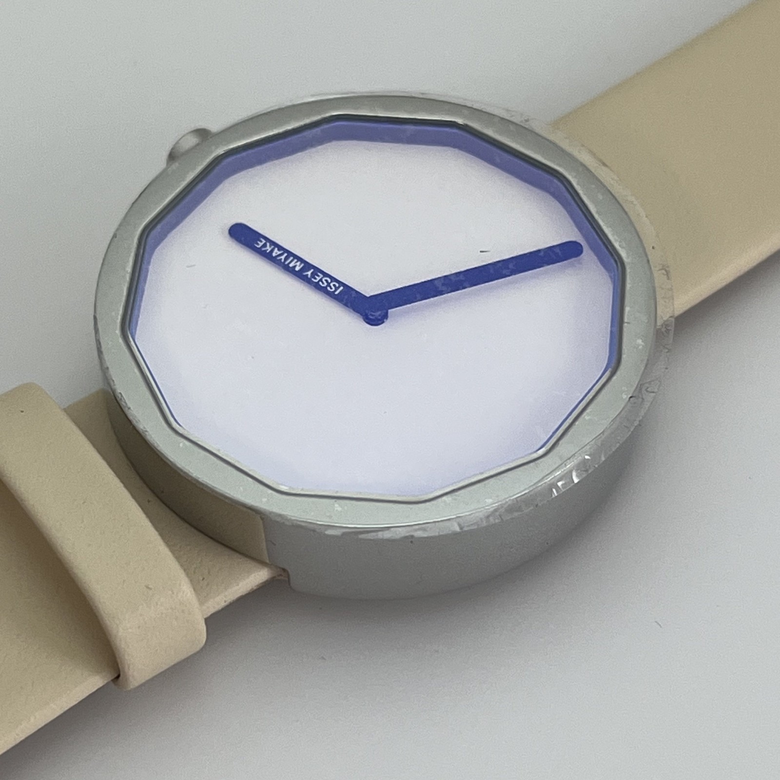 Seiko Issey Miyake Twelve NYOP701 VJ20 Qz Japan Watch Beige Unused w/Box #613B