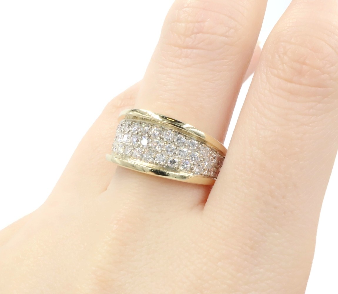 Estate 3-Row 1.70 Ctw Round Diamond 14KT Yellow Gold 10.6mm Cluster Ring 7.69g