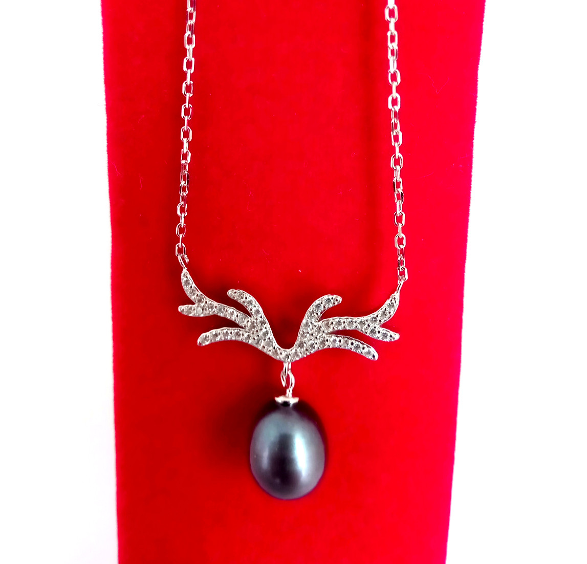 🔥🔥🔥Magnificent Necklace with EXCLUSIVE 21.85ct TAHITIAN Pearl & Zircon Pendant