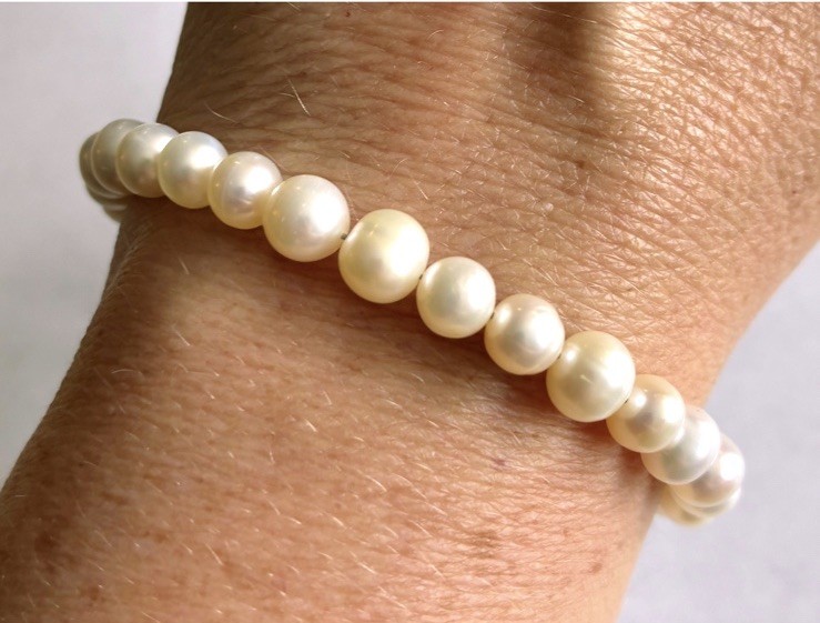 White Cream Freshwater Pearl Bracelet With 925 Sterling Silver Clasp 7.5 Inches