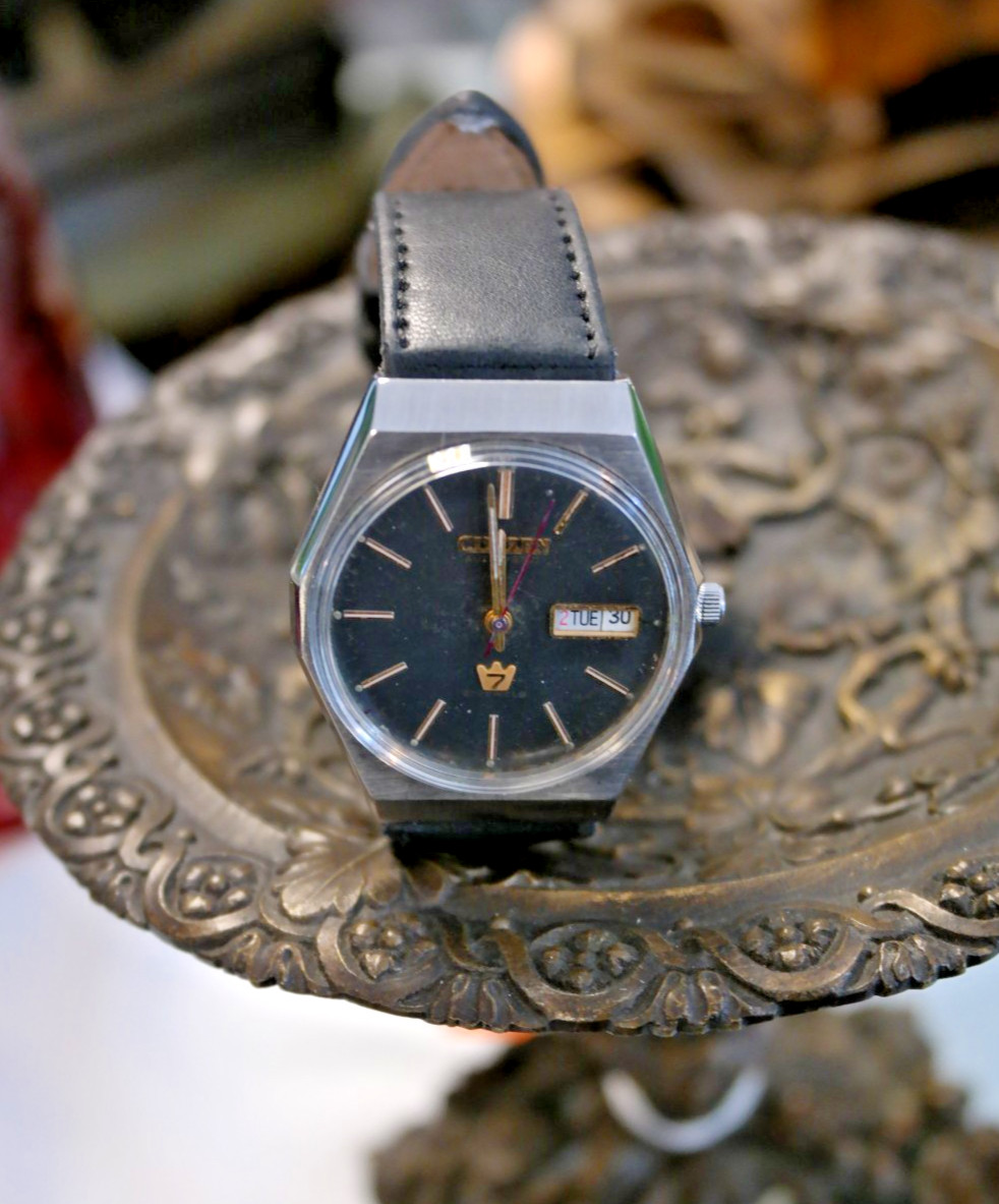 Distinguished Citizens Men’s Wristwatch – – Automatic 21J, Nice Leather Band