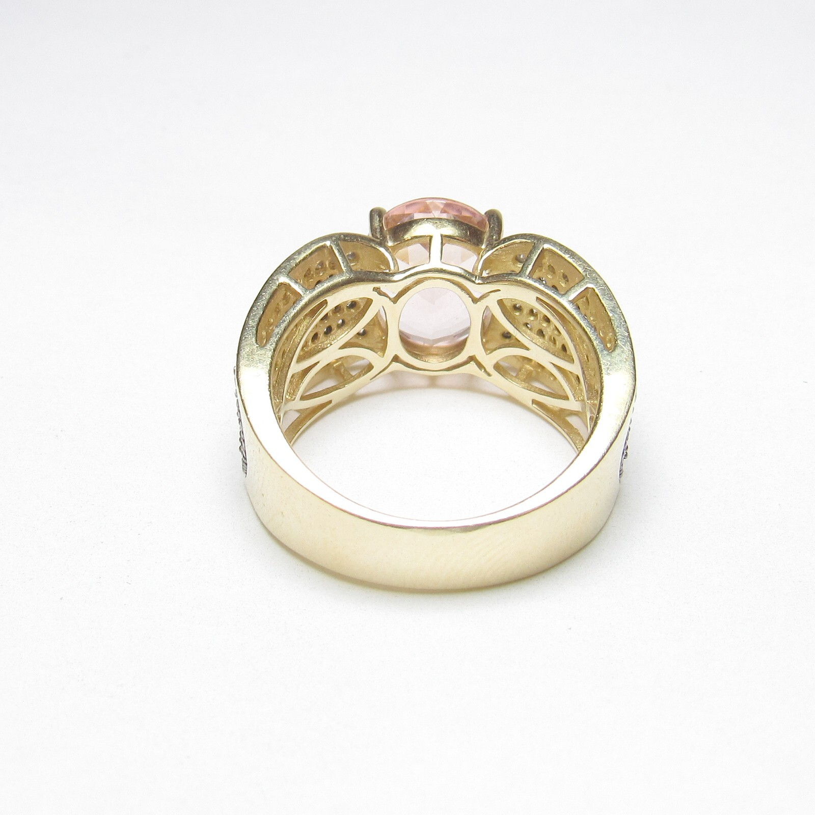 BANGKOK RATNARAJ 14K Yellow Gold 3.75 Ct Natural Pink Morganite And Diamond Ring