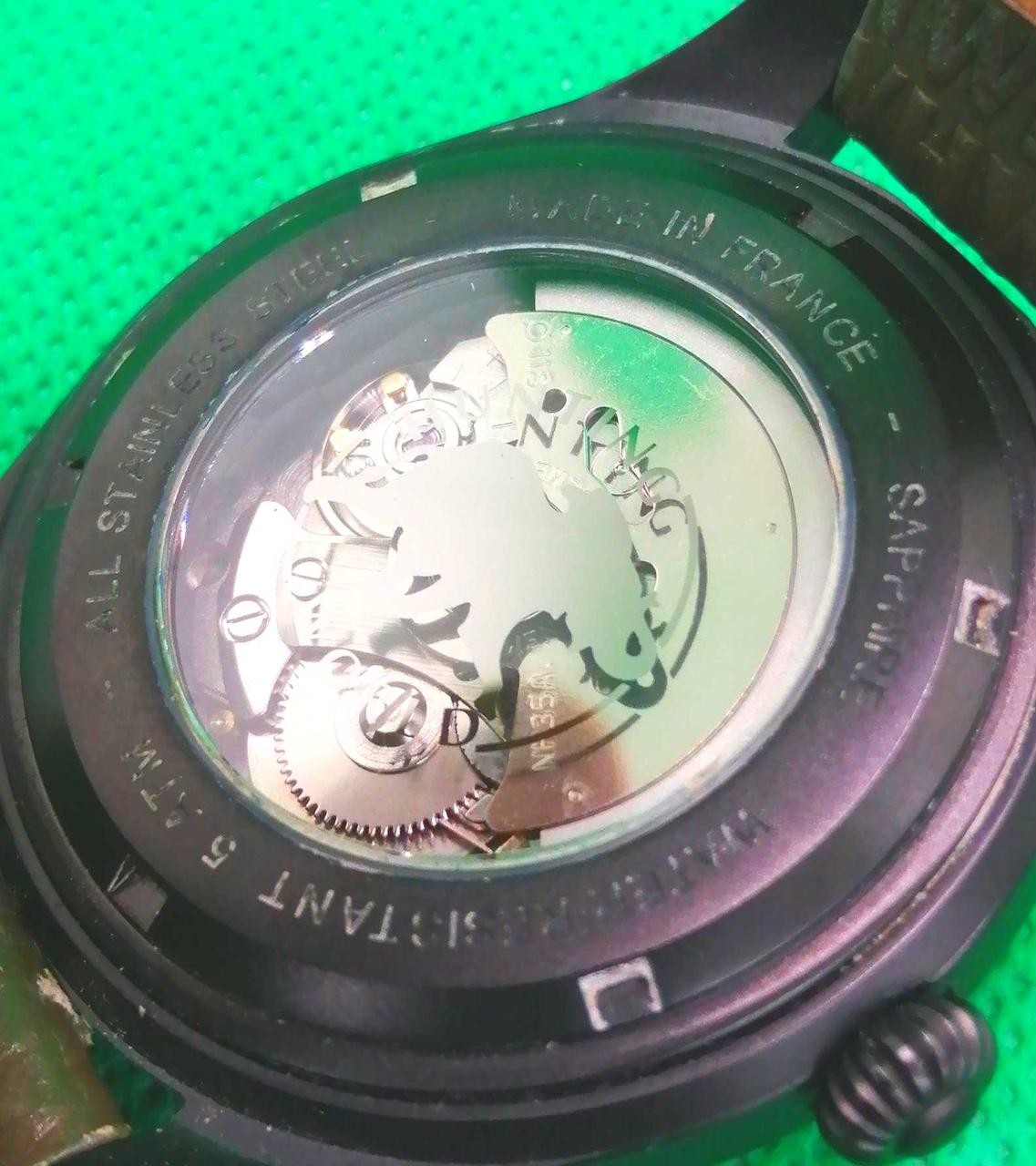 Hunting World WT001 Automatic Wristwatch 15 cm / 5.9 in Used