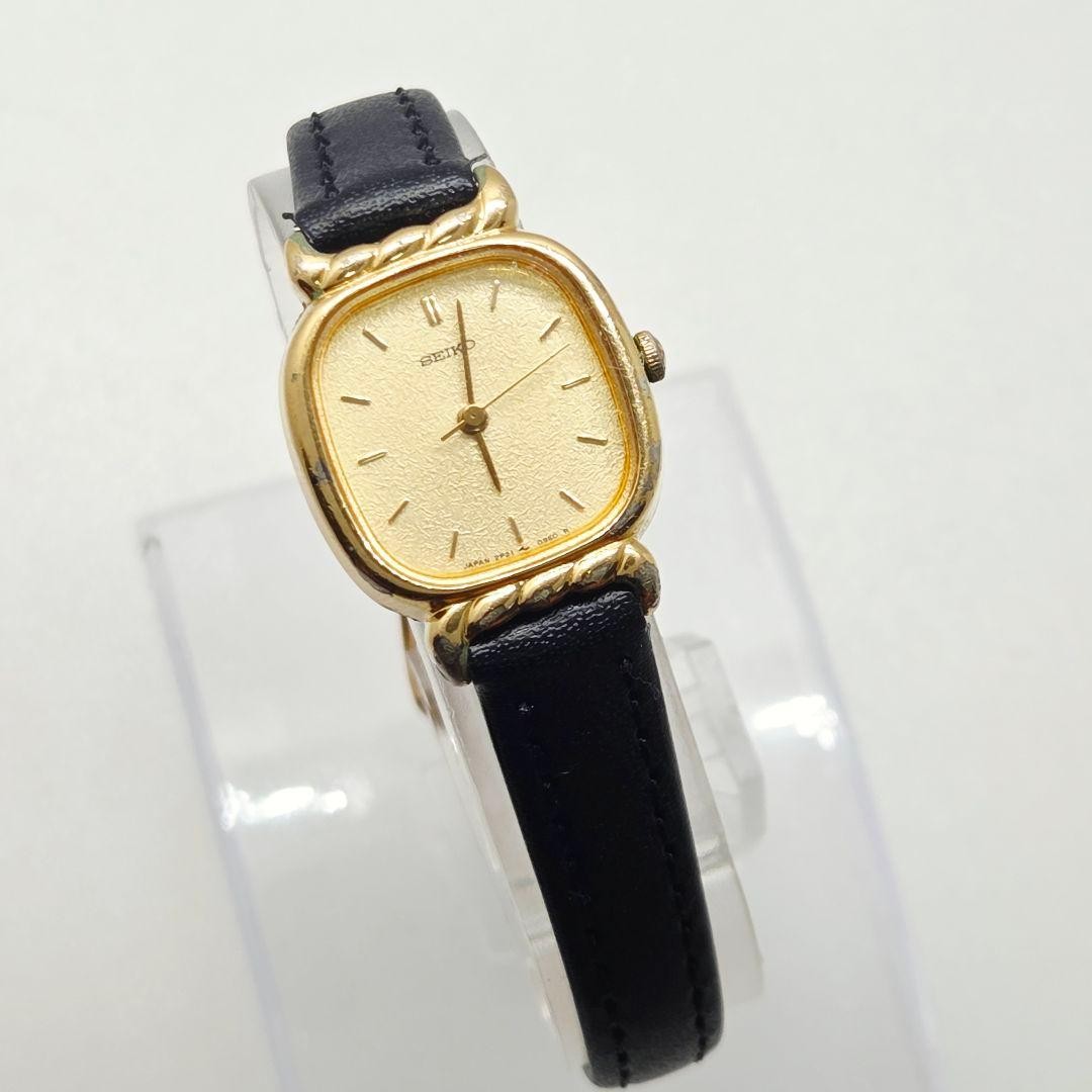 SEIKO 2P21-5340 Gold Oval Case, New Strap, New Battery